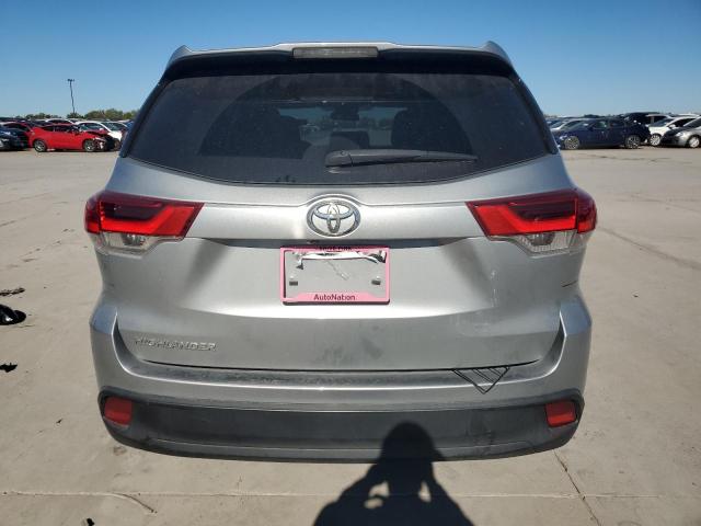  TOYOTA HIGHLANDER 2018 Серый