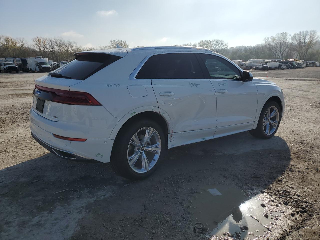 2022 Audi Q8 - Image 3