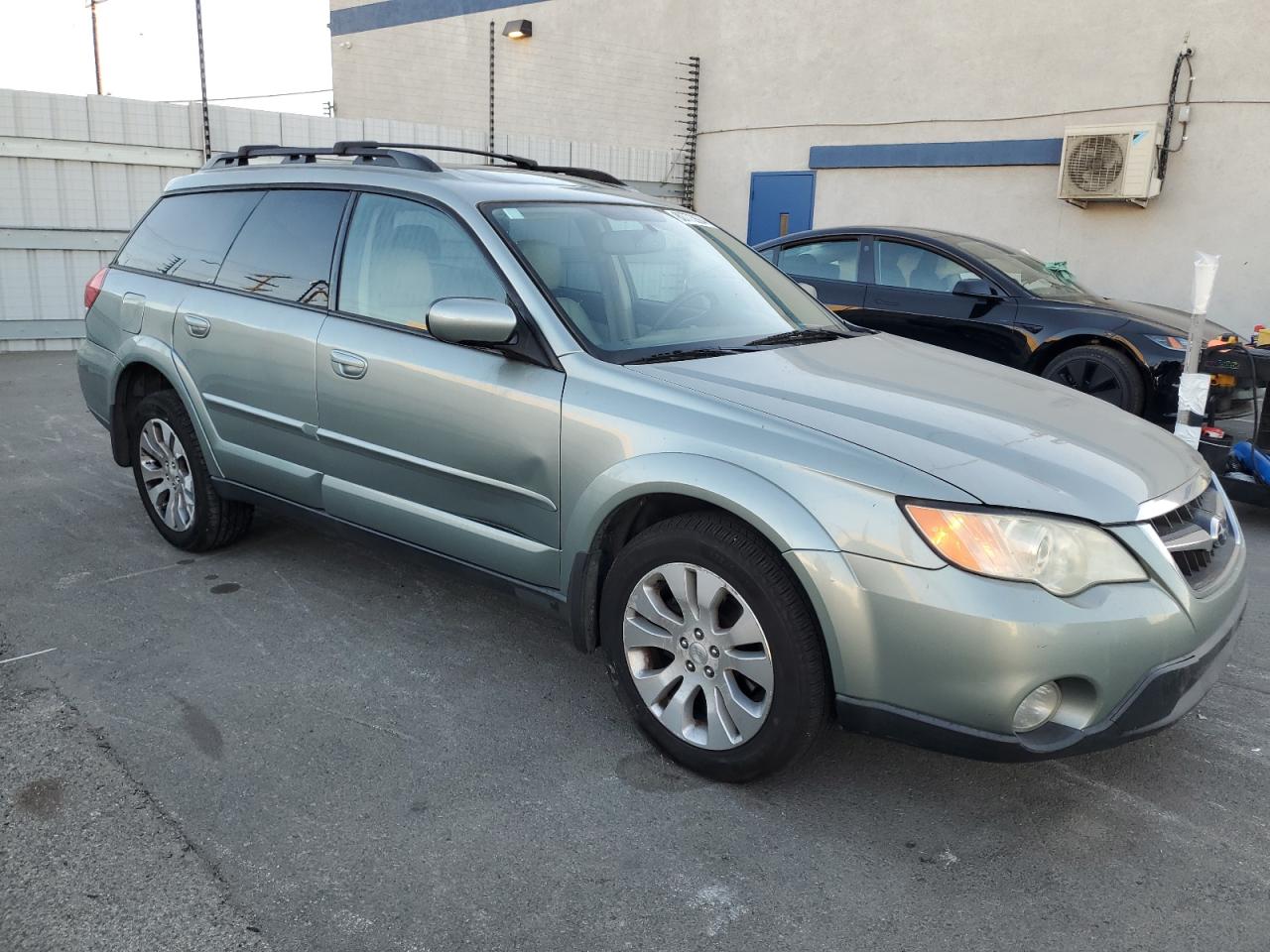 2009 Subaru Outback - Image 4