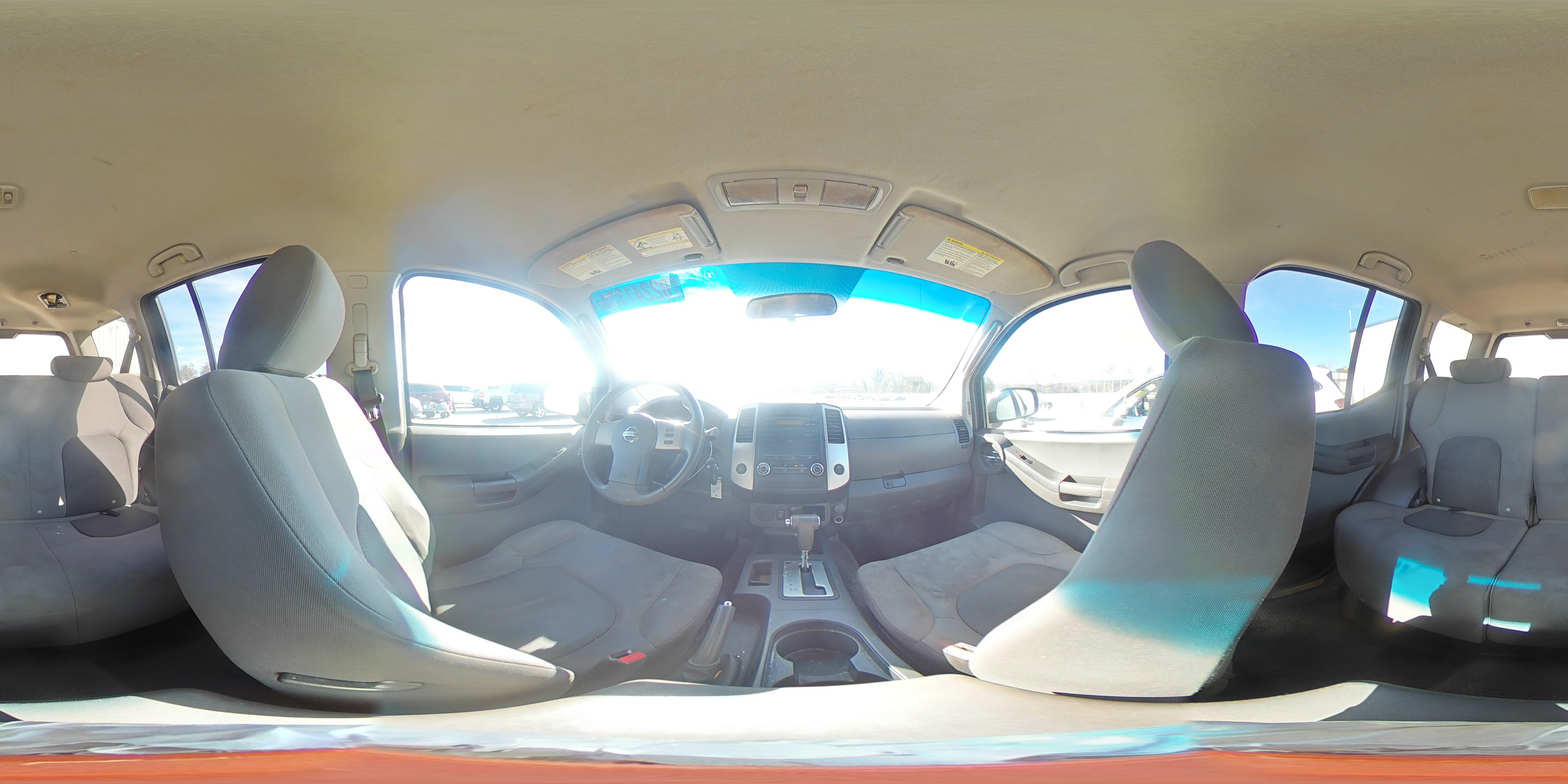 2011 Nissan XTerra - Image 13