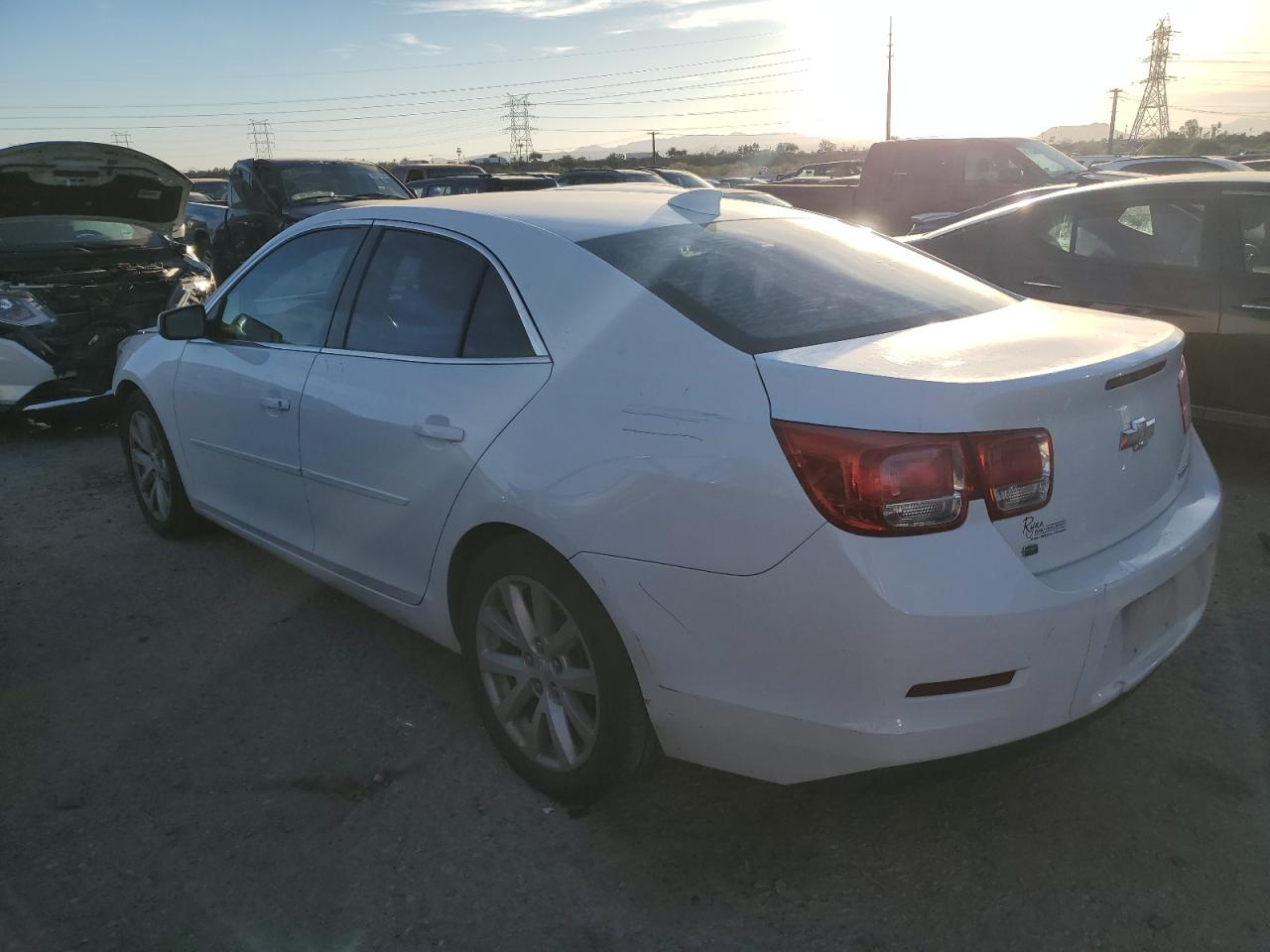 VIN 1G11D5SL3FF284560 2015 CHEVROLET MALIBU no.2