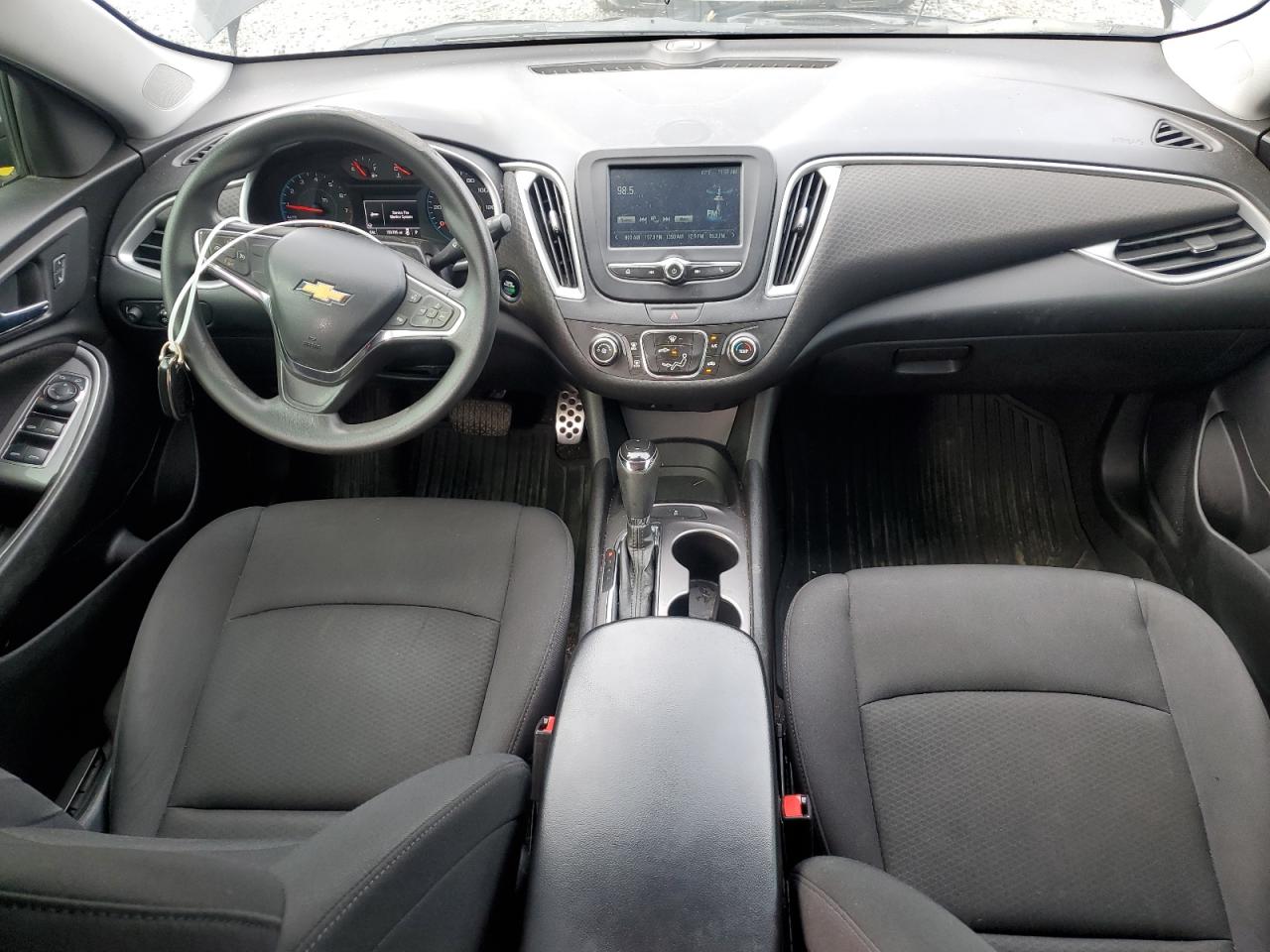 2016 Chevrolet Malibu - Image 8