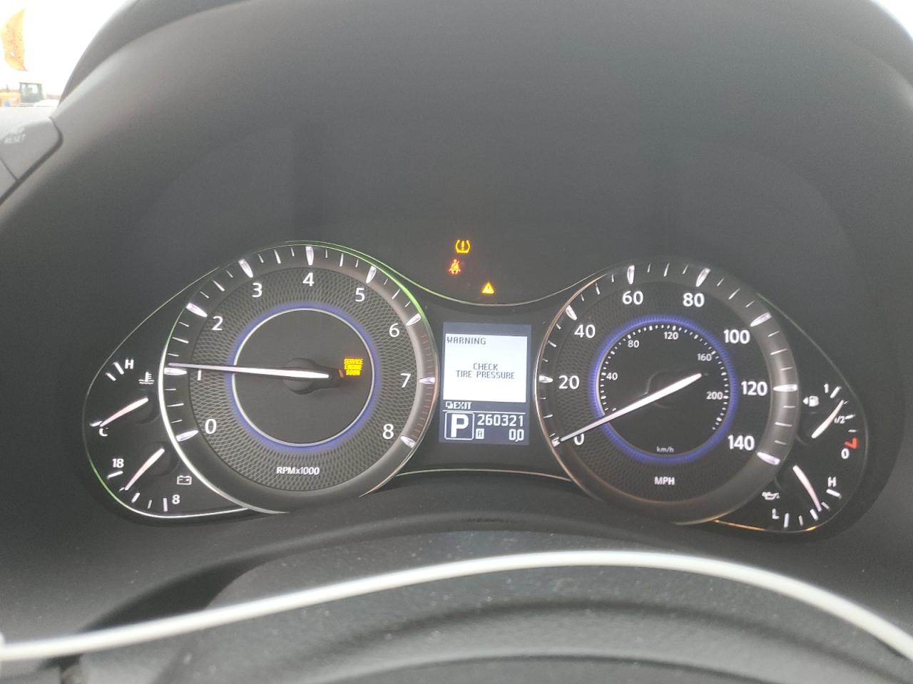 2012 Infiniti QX56 - Image 9