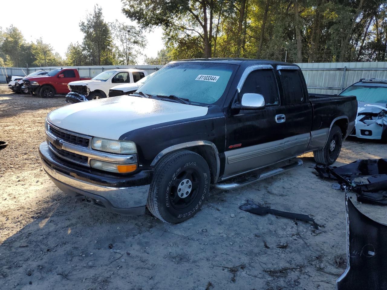 2000 Chevrolet Silverado C1500 VIN: 2GCEC19T6Y1290941 Lot: 81103344