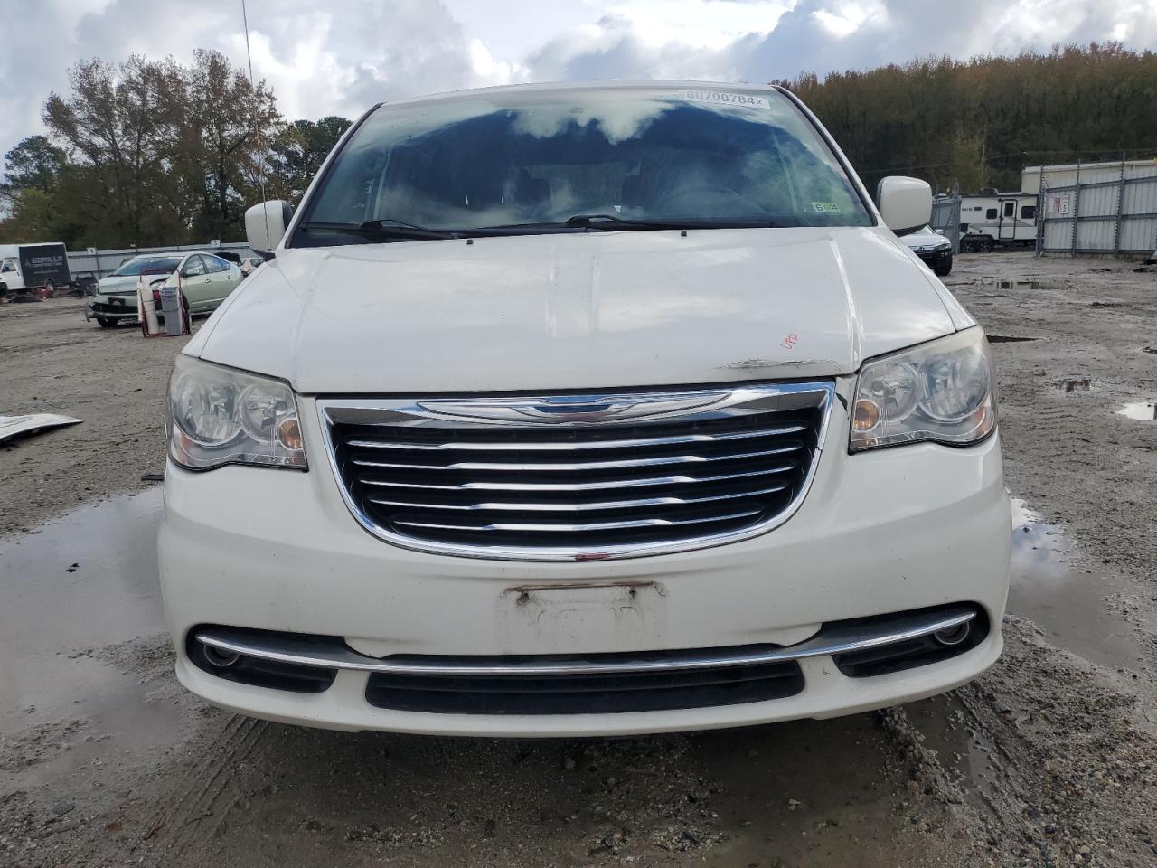 2013 Chrysler Town & Country - Image 5