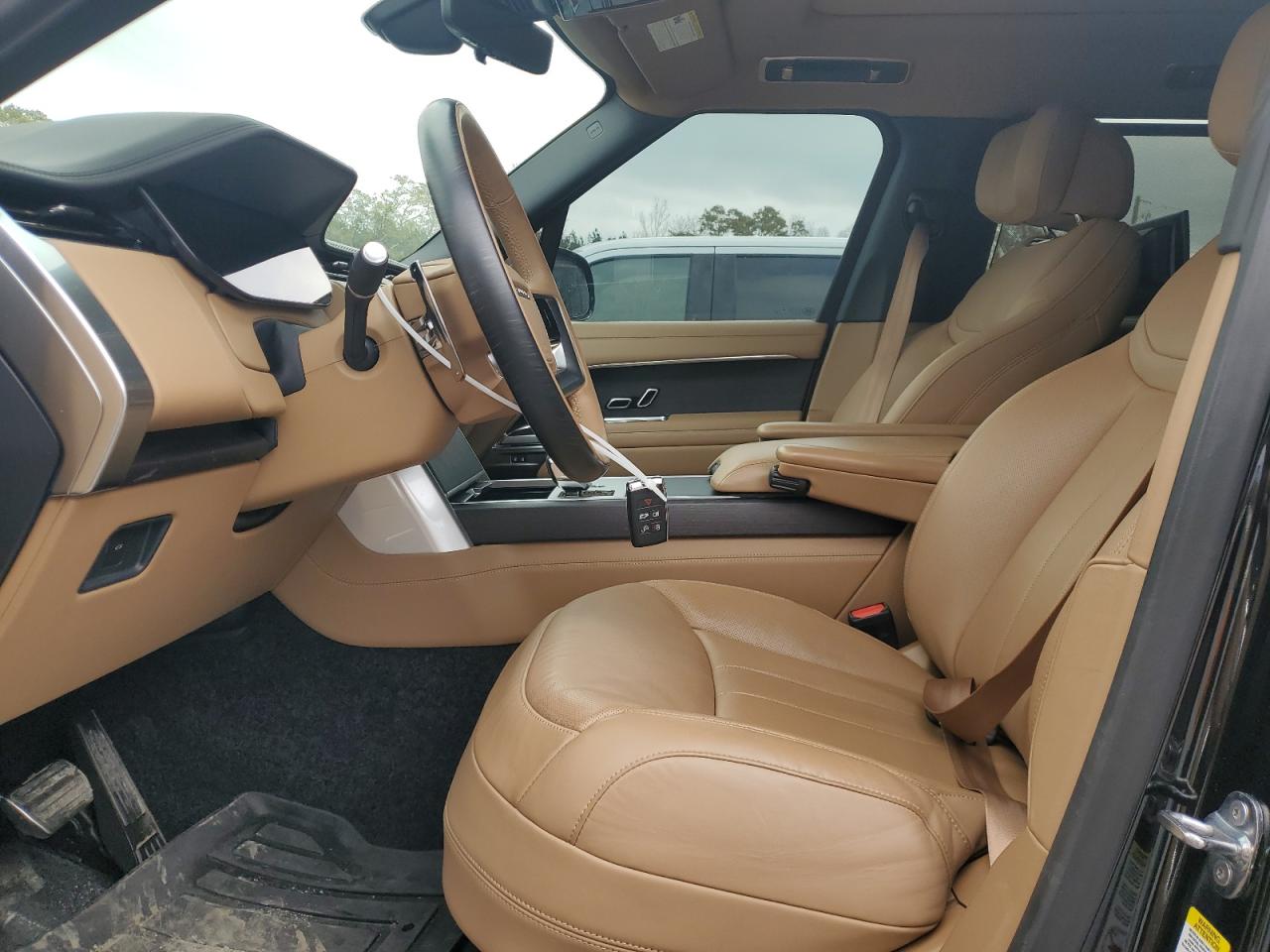 2024 Land Rover Range Rover - Image 7