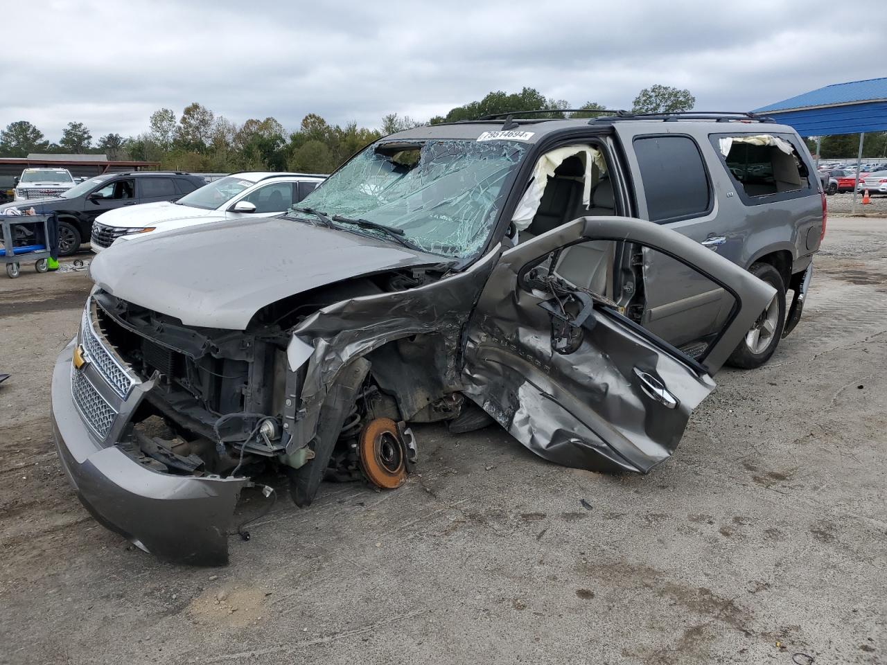 2008 Chevrolet Suburban - Image 1
