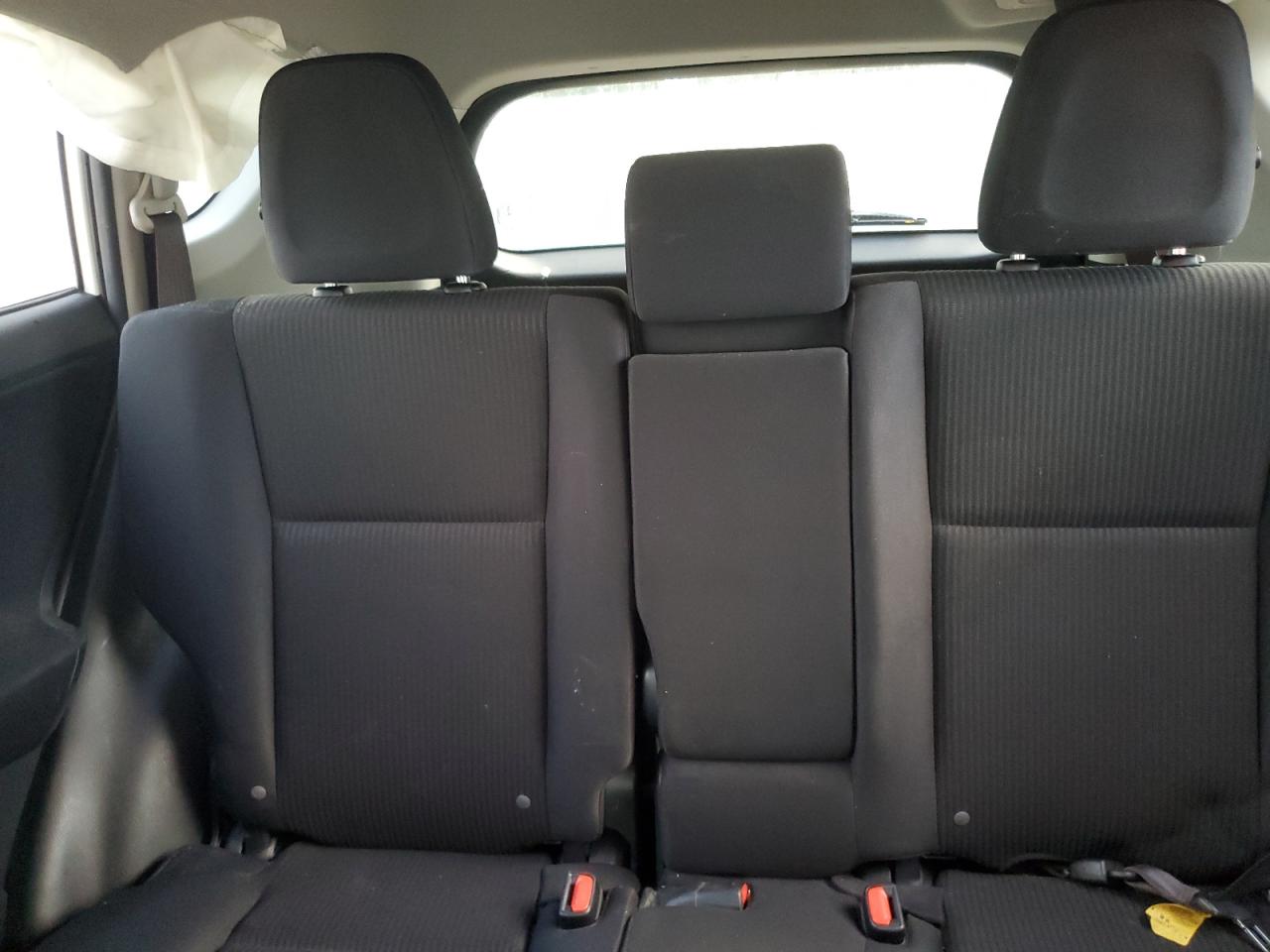 2017 Toyota RAV 4 - Image 10