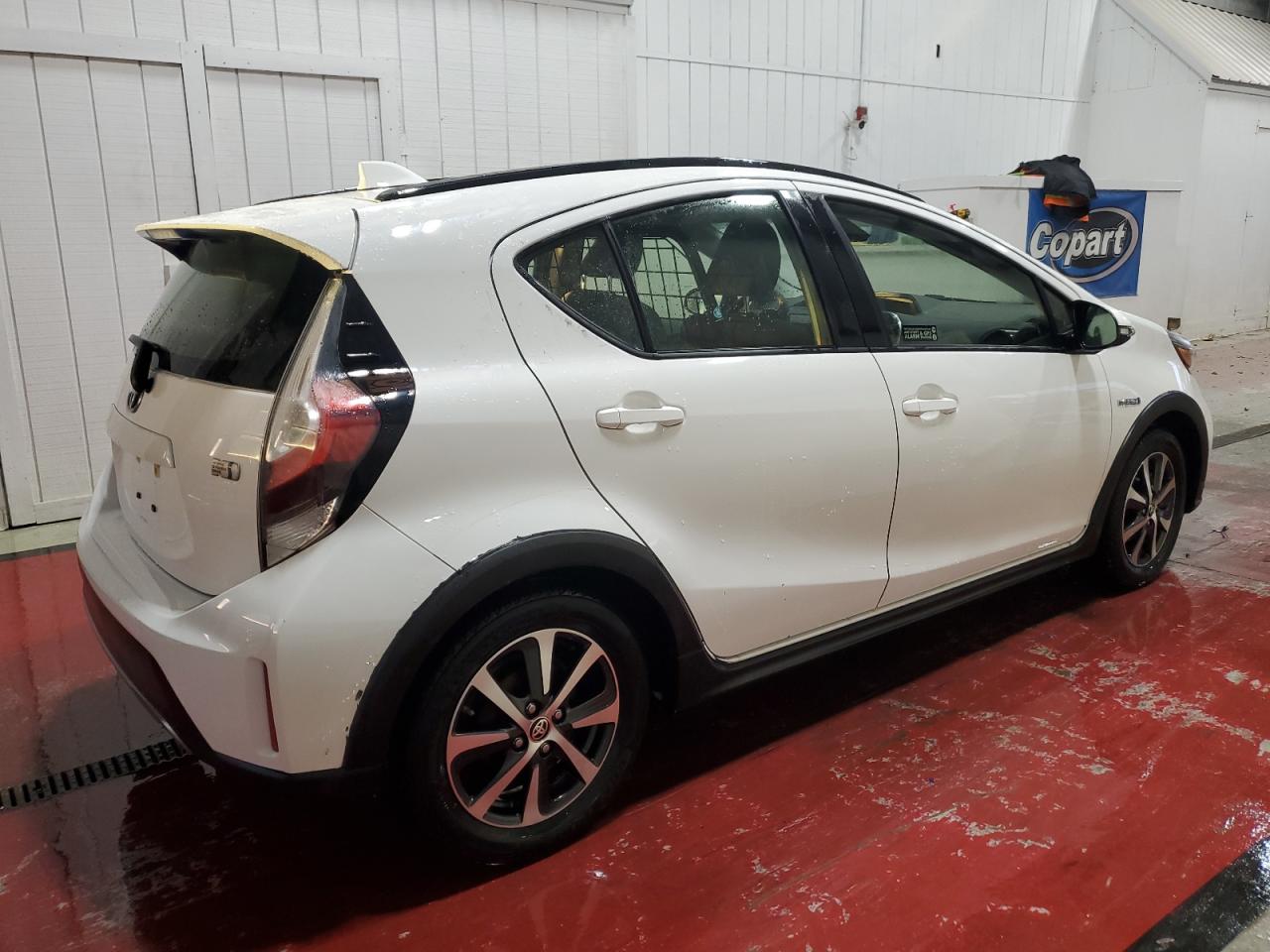 VIN JTDKDTB31J1599783 2018 TOYOTA PRIUS no.3