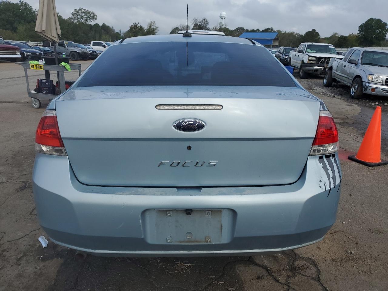 2008 Ford Focus Se VIN: 1FAHP35N98W282805 Lot: 79741304