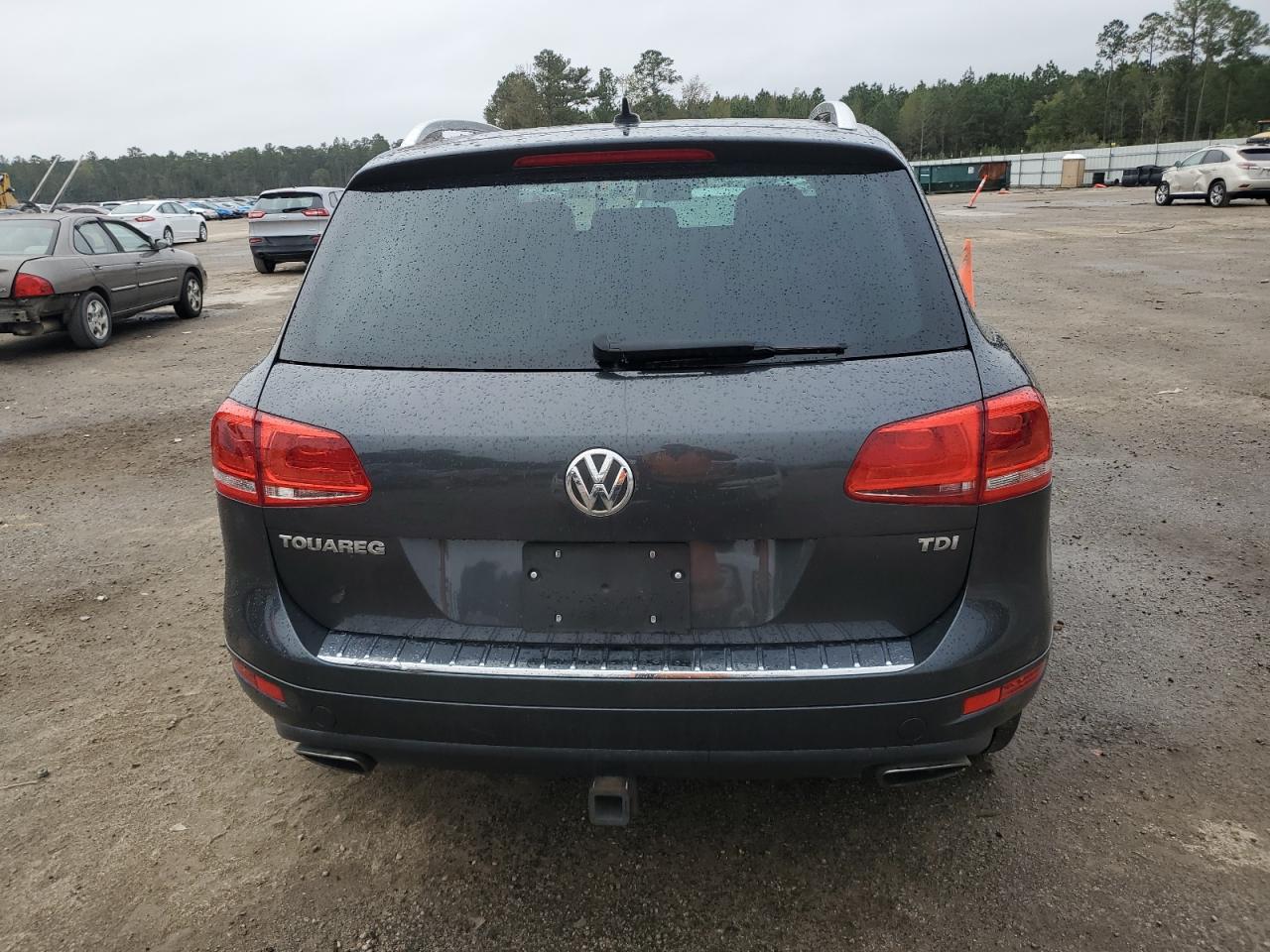 2014 Volkswagen Touareg - Image 6