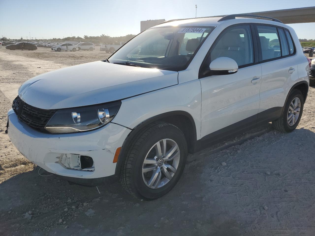 2017 Volkswagen Tiguan - Image 1
