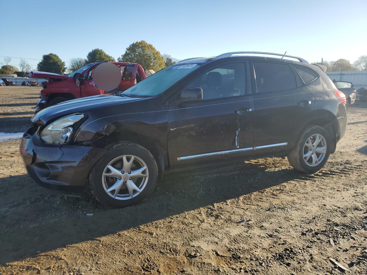 2011 Nissan Rogue - Image 1
