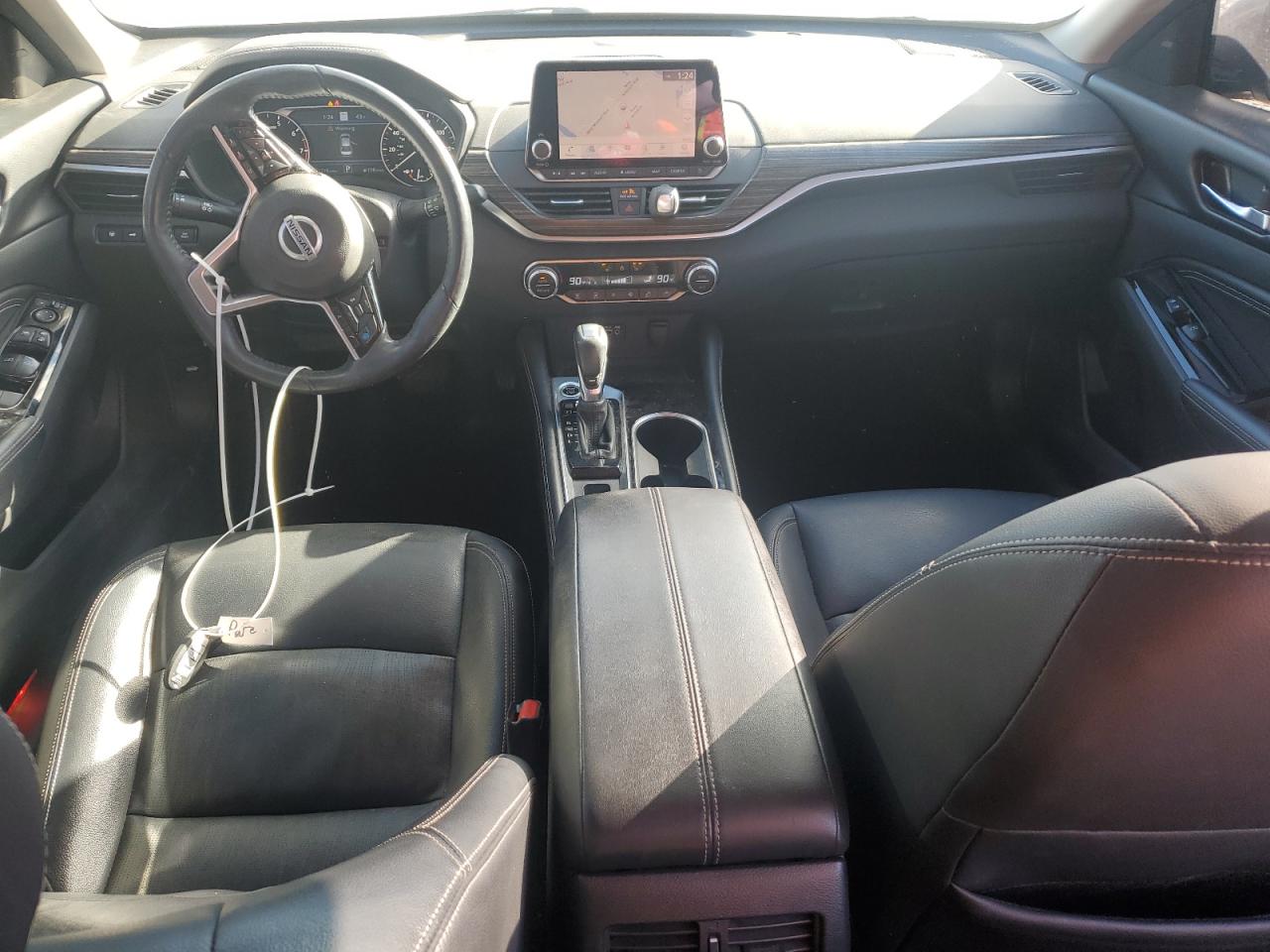 2020 Nissan Altima - Image 8