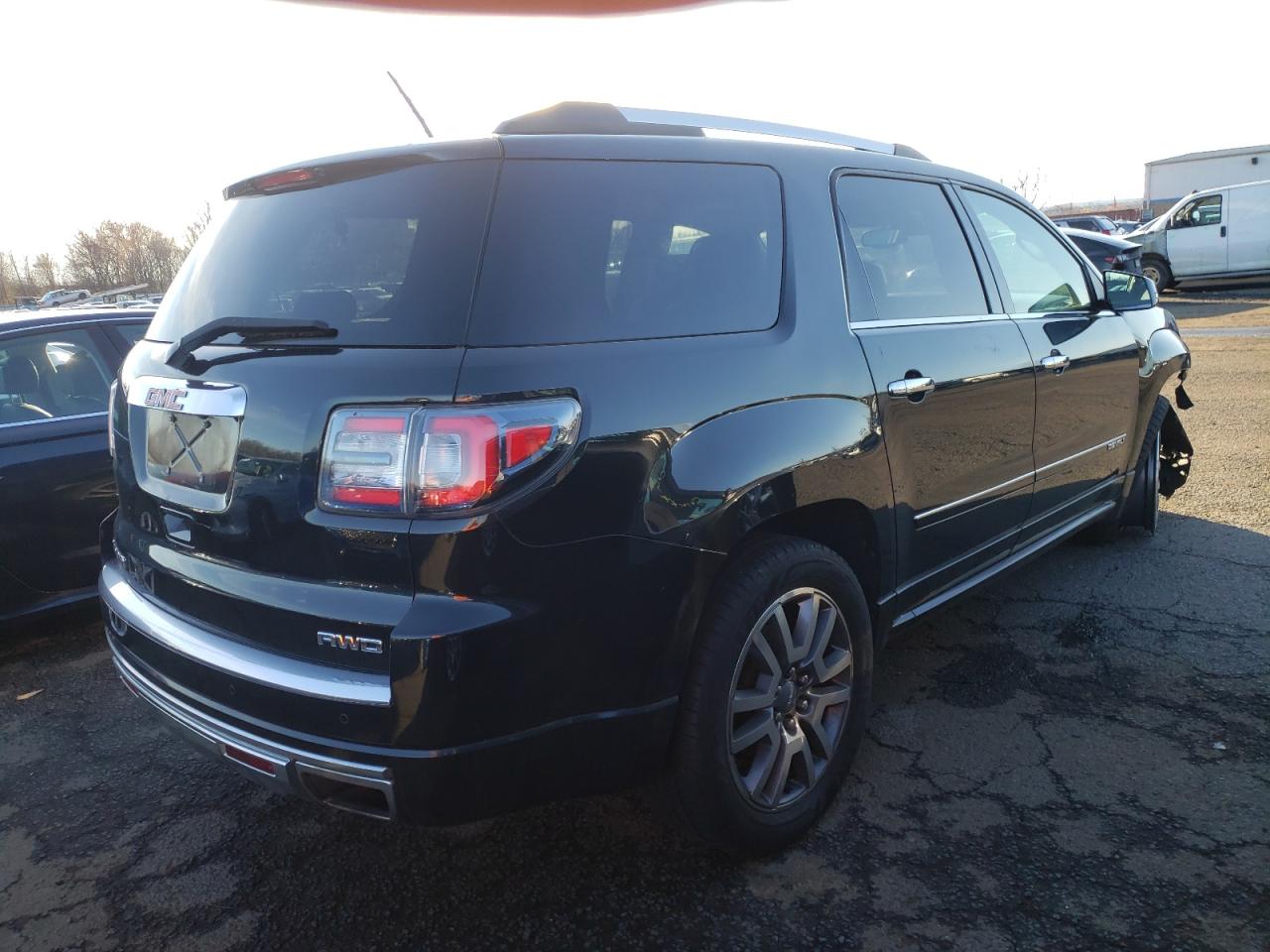 2014 GMC Acadia - Image 3