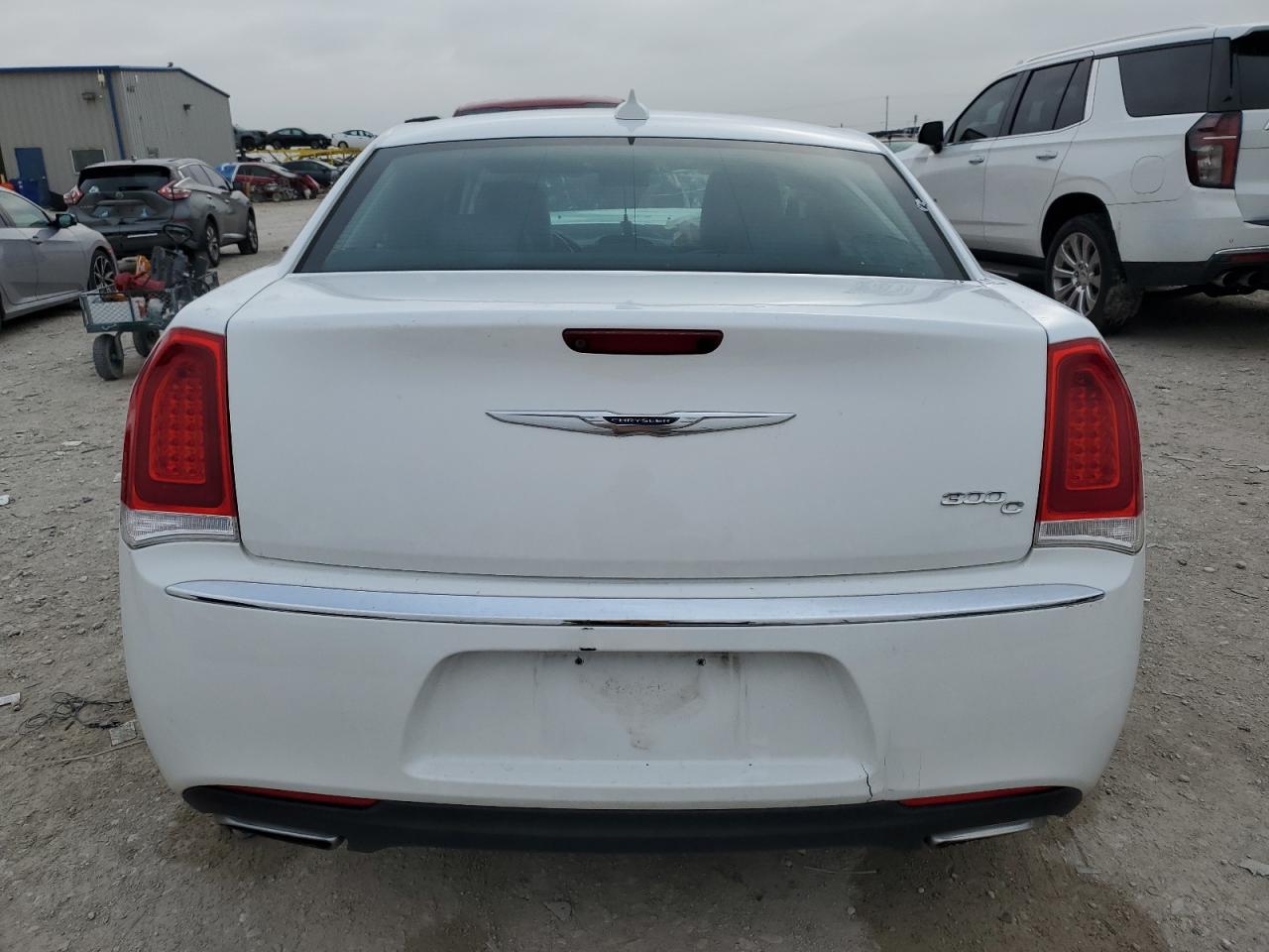 2016 Chrysler 300C VIN: 2C3CCAEG4GH151675 Lot: 79048214