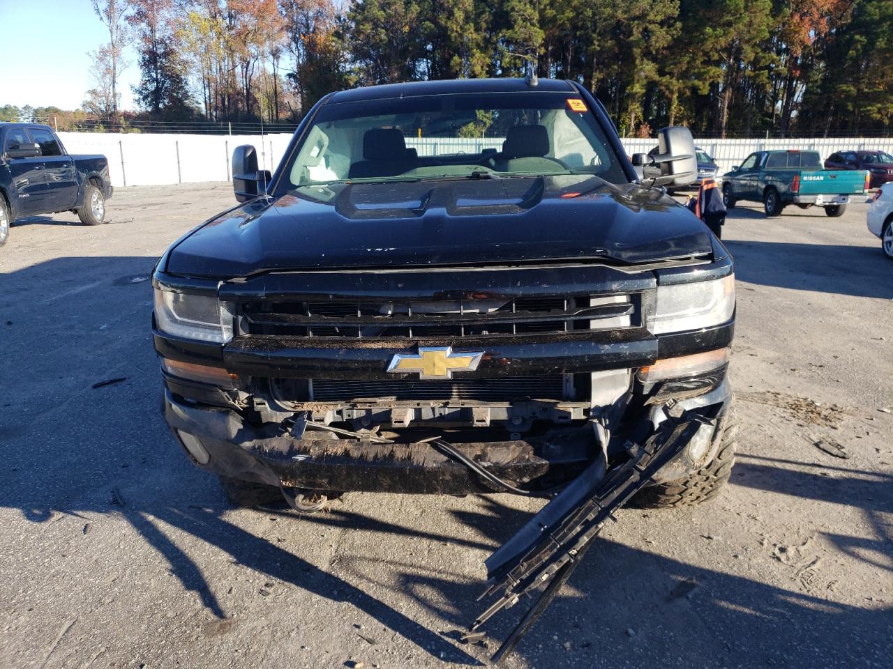 2016 Chevrolet Silverado - Image 5