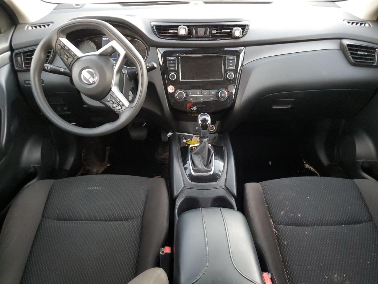 2021 Nissan Rogue - Image 8