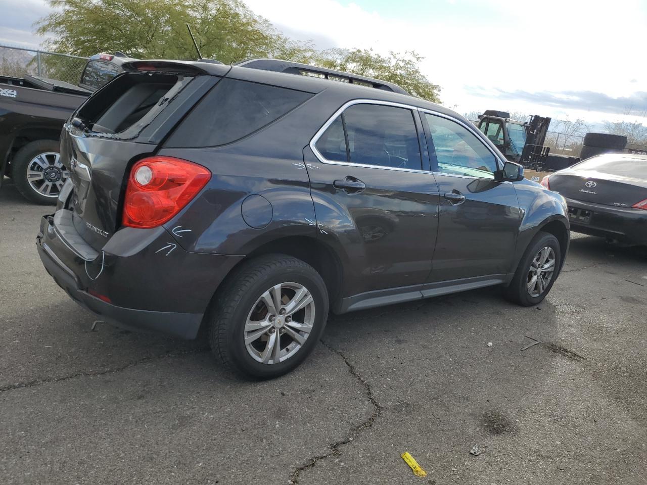 VIN 1GNALBEK9FZ108811 2015 CHEVROLET EQUINOX no.3