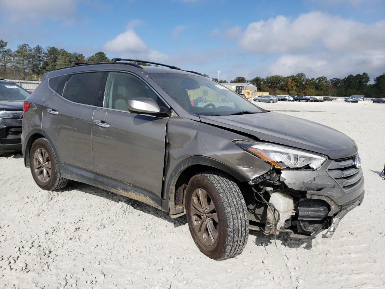 2015 Hyundai Santa Fe - Image 4