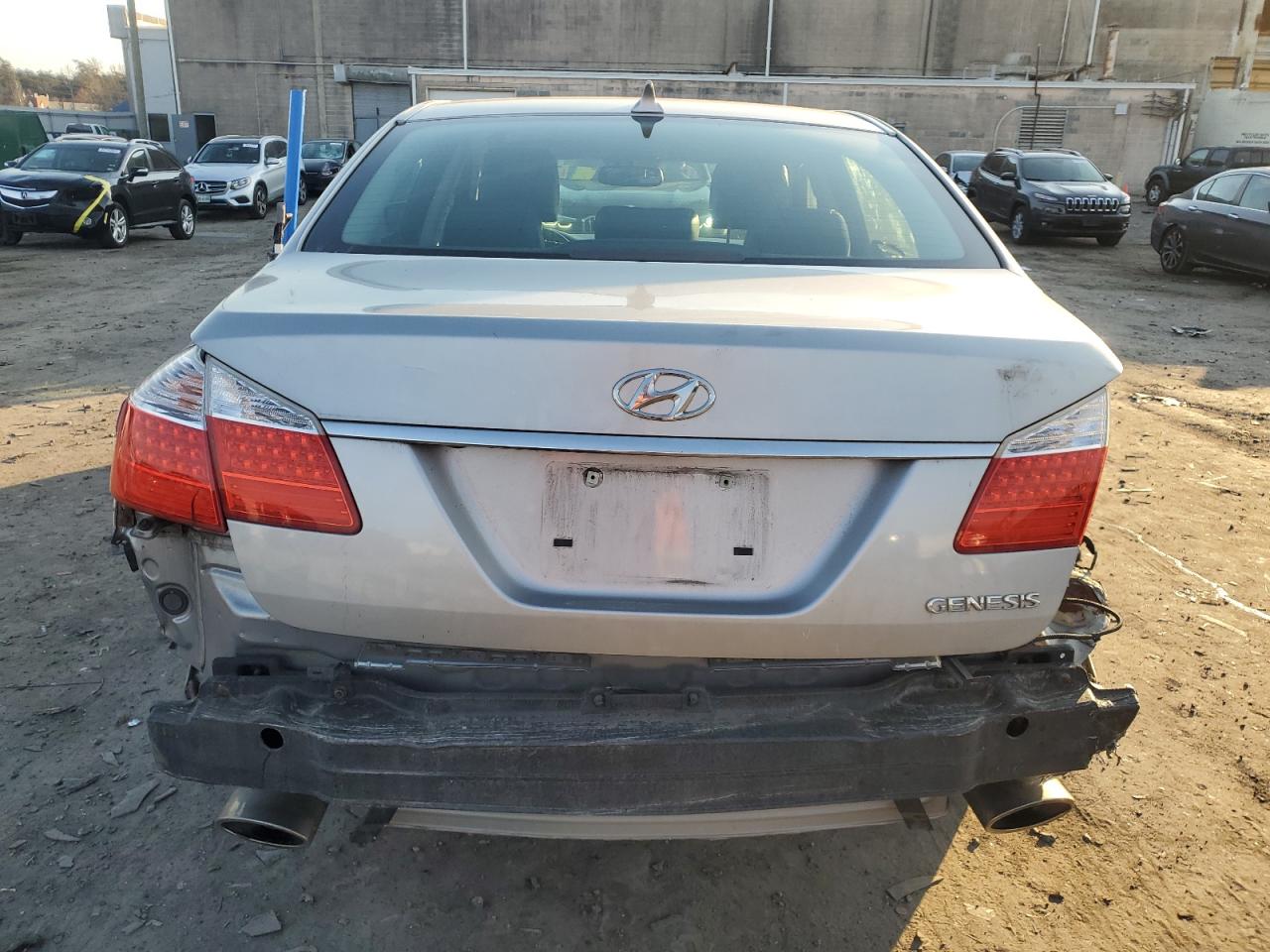 2011 Hyundai Genesis 3.8L VIN: KMHGC4DE1BU117032 Lot: 79919924