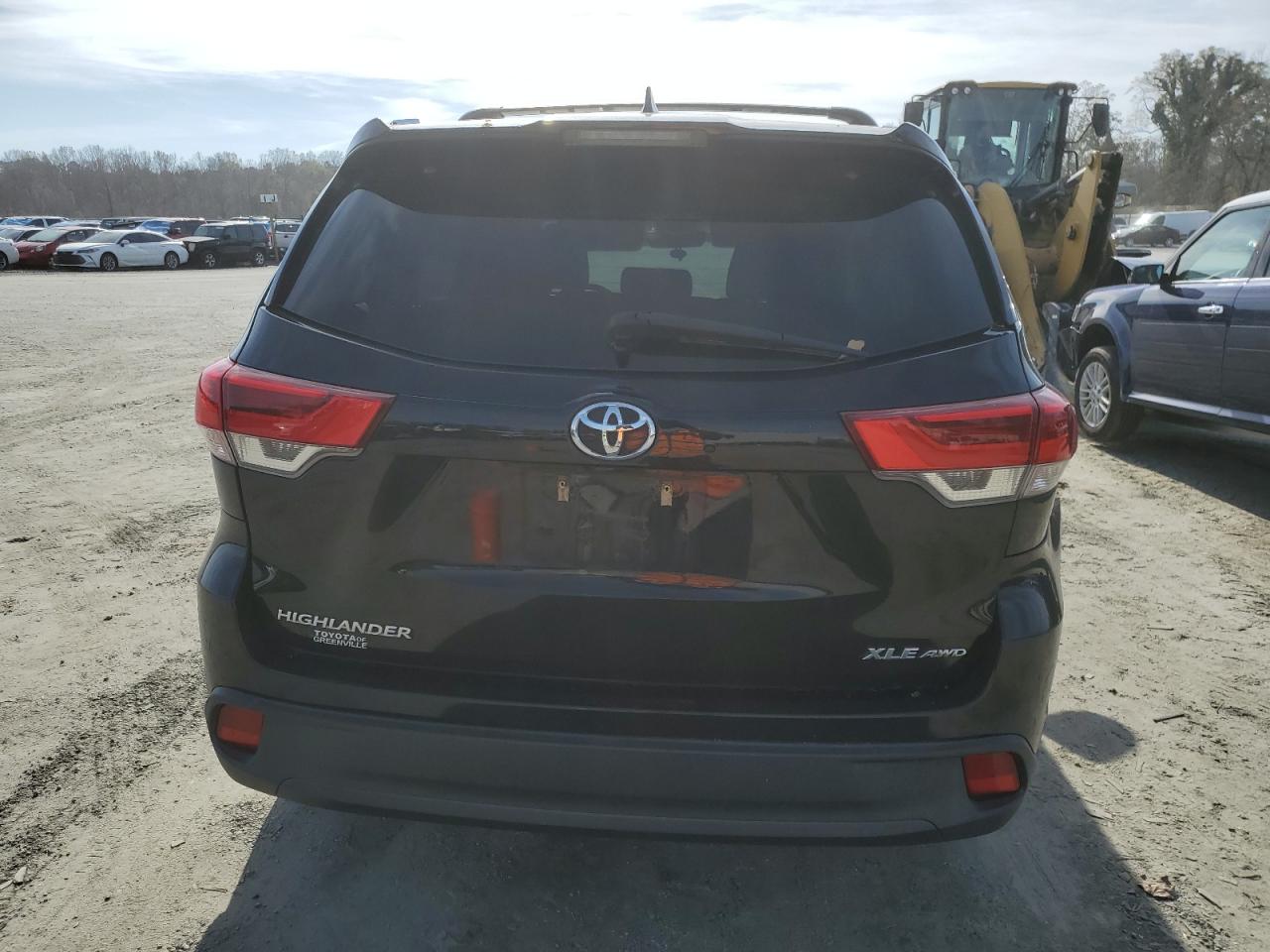 2018 Toyota Highlander Se VIN: 5TDJZRFH0JS545156 Lot: 81282754