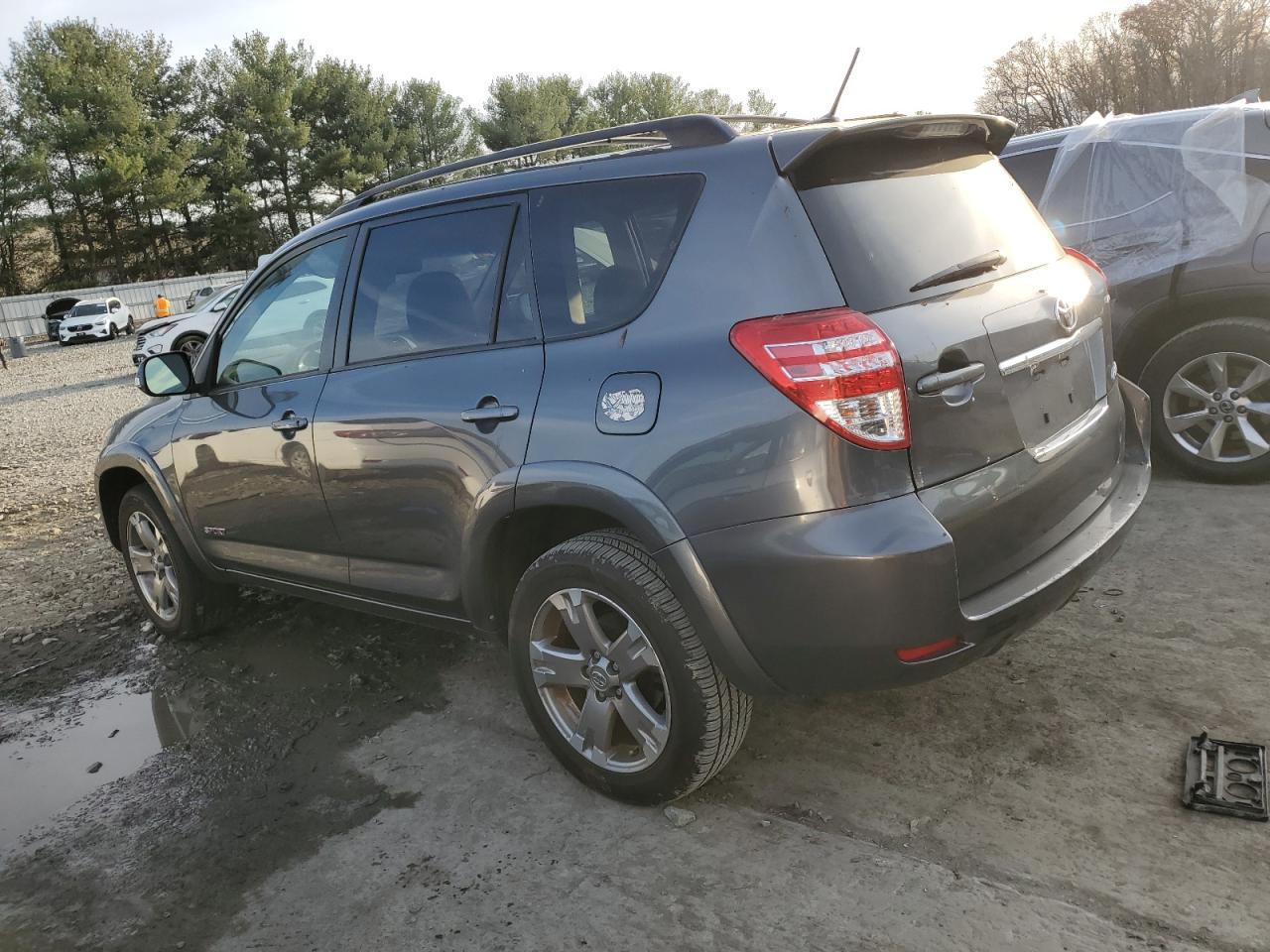 2011 Toyota RAV 4 - Image 2