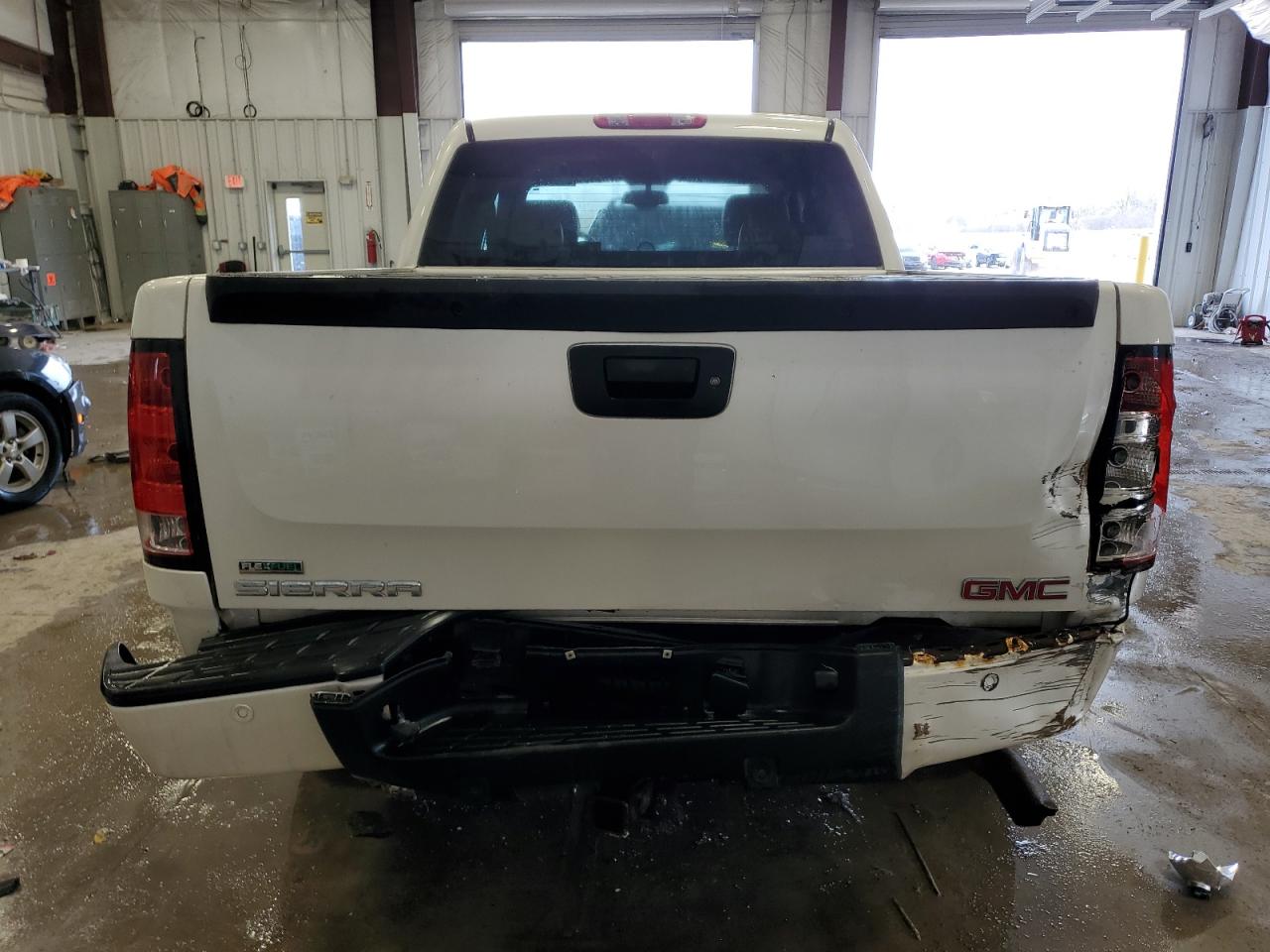 2011 GMC Sierra - Image 6
