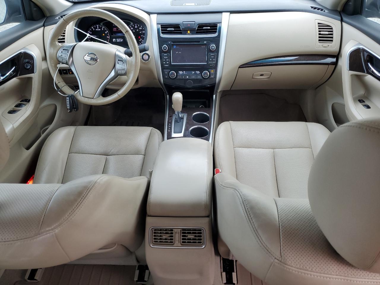 2013 Nissan Altima - Image 8