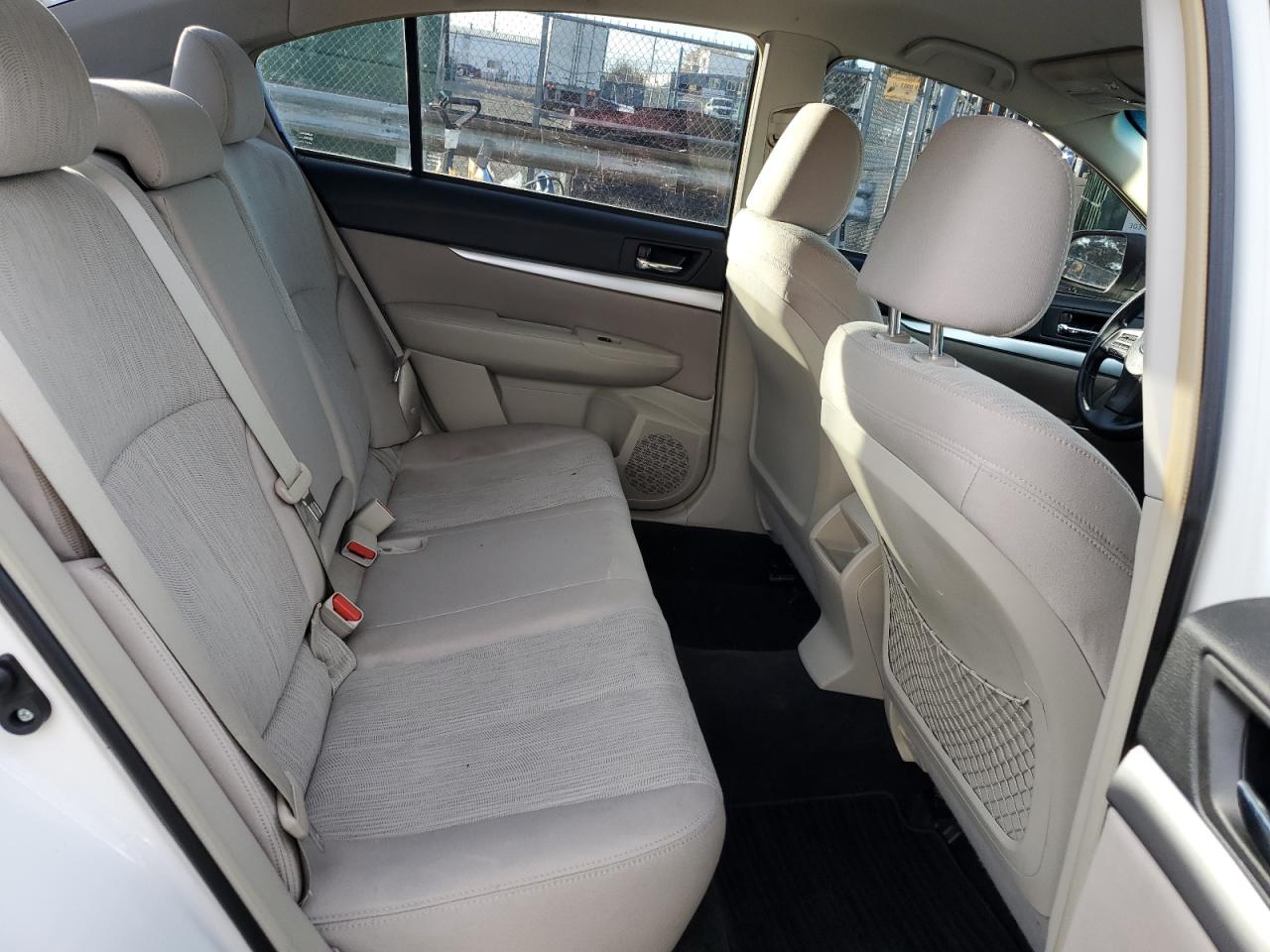 2014 Subaru Legacy - Image 10