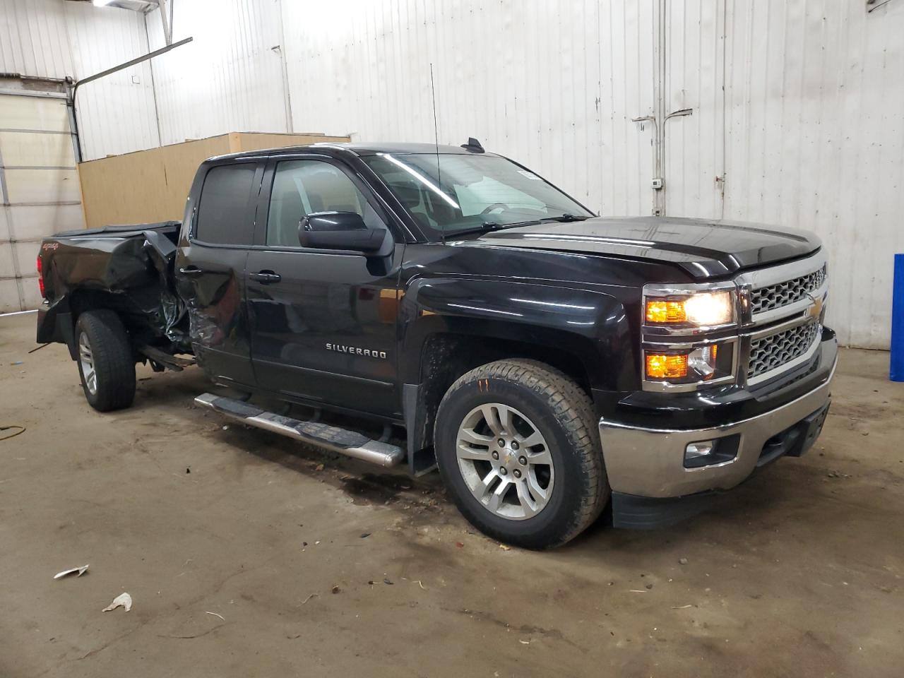2015 Chevrolet Silverado - Image 4