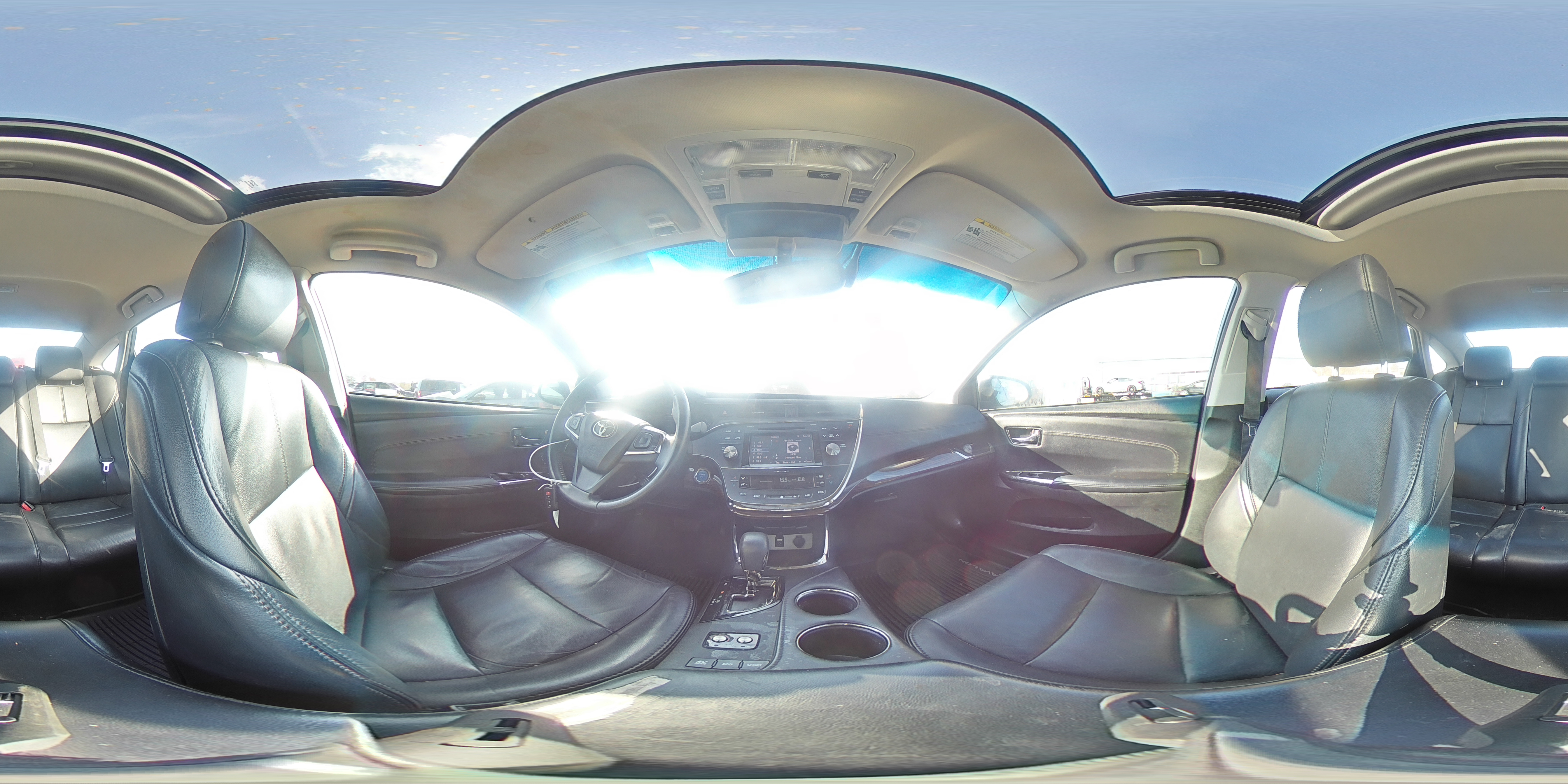 2015 Toyota Avalon - Image 12