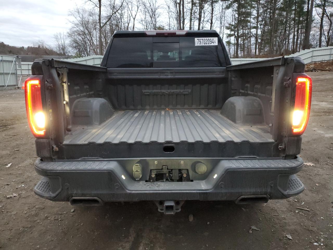 2019 GMC Sierra - Image 6