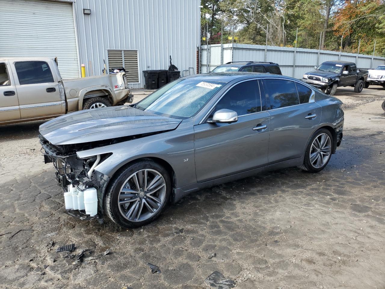 2015 INFINITI Q50