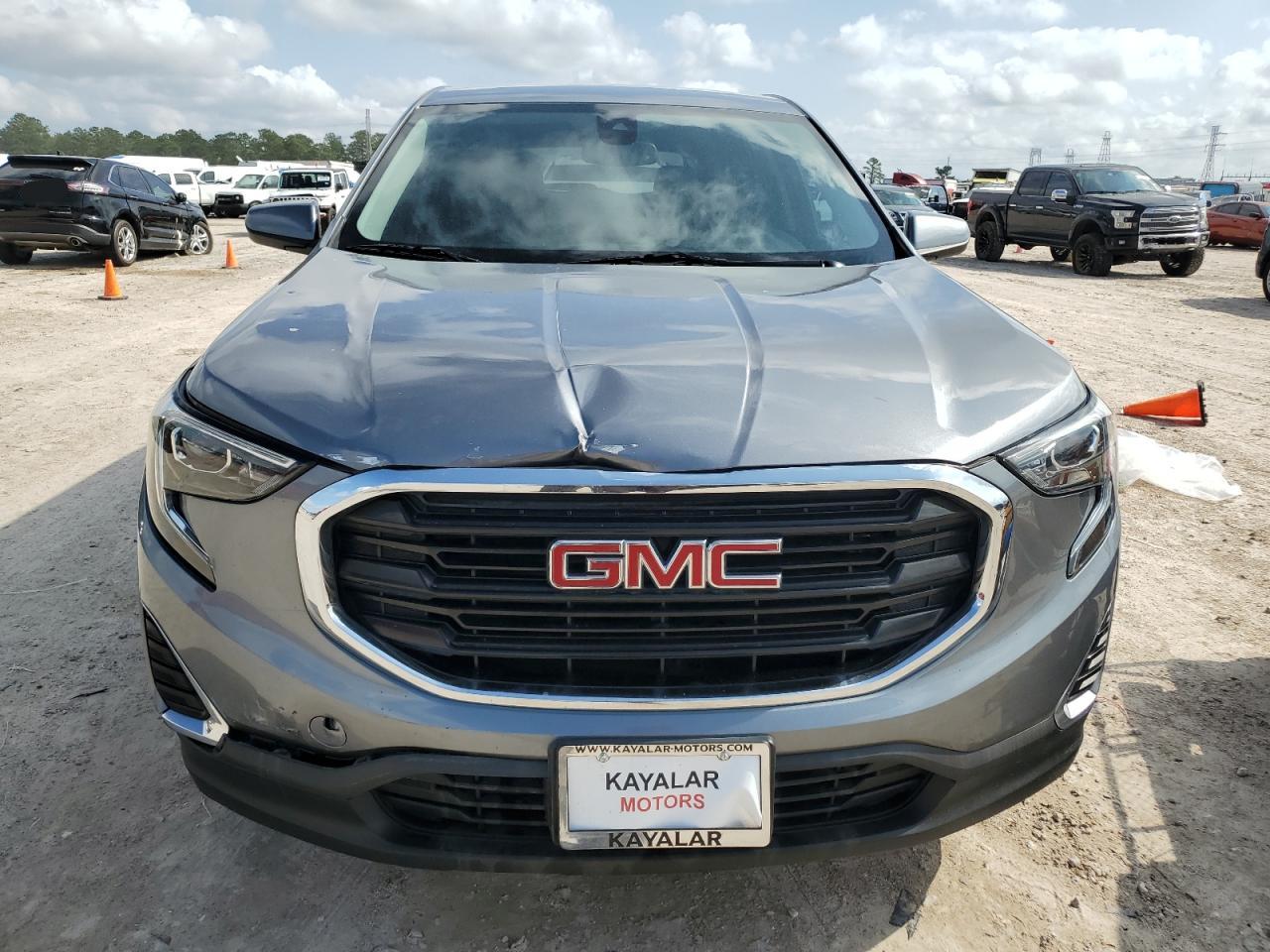 2020 GMC Terrain - Image 5