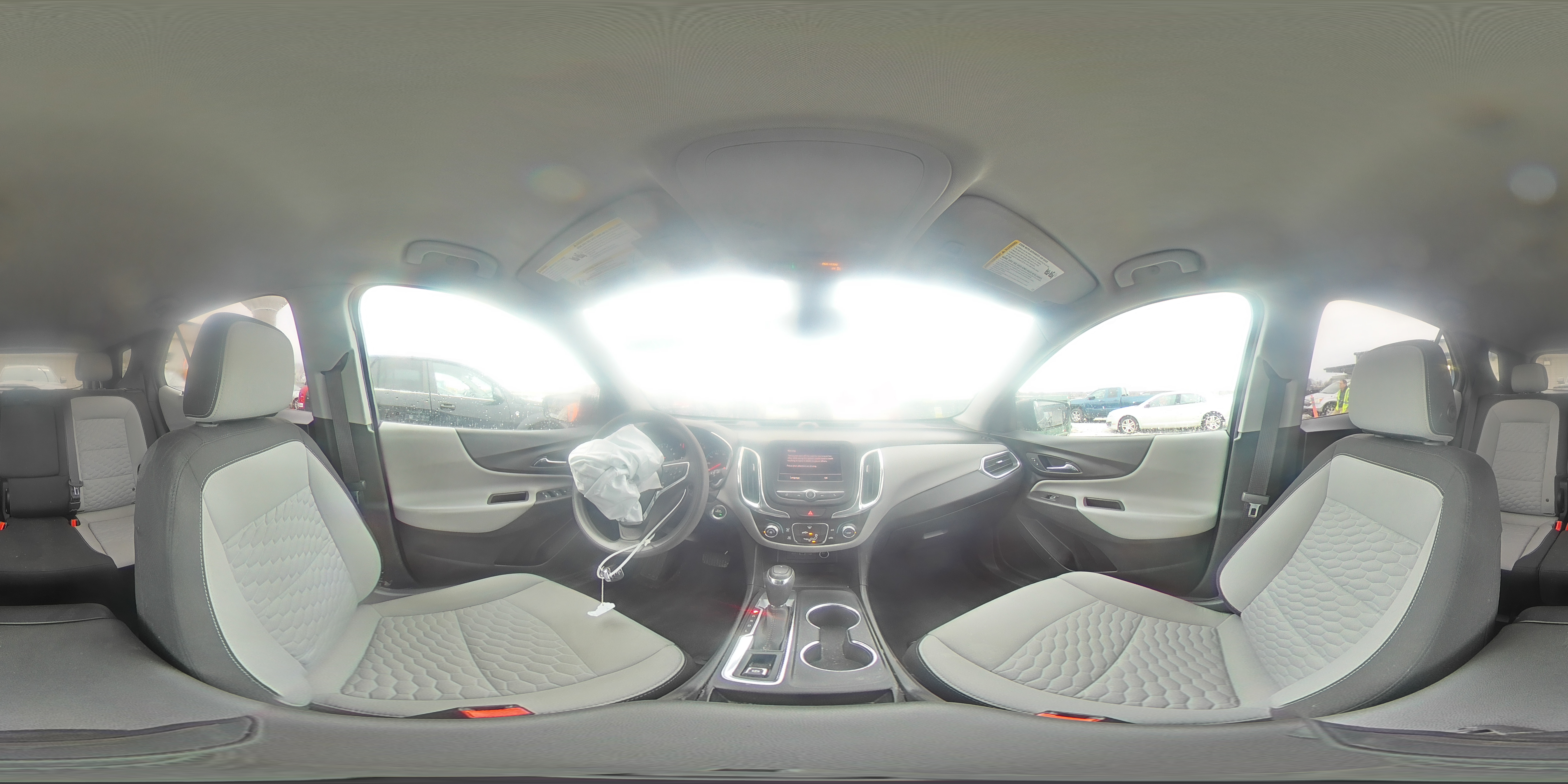 2020 Chevrolet Equinox - Image 16