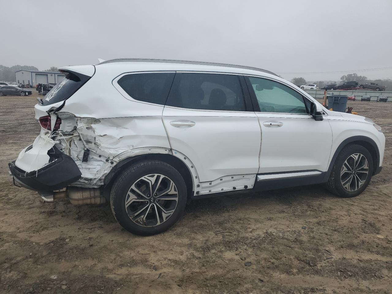 2019 Hyundai Santa Fe - Image 3