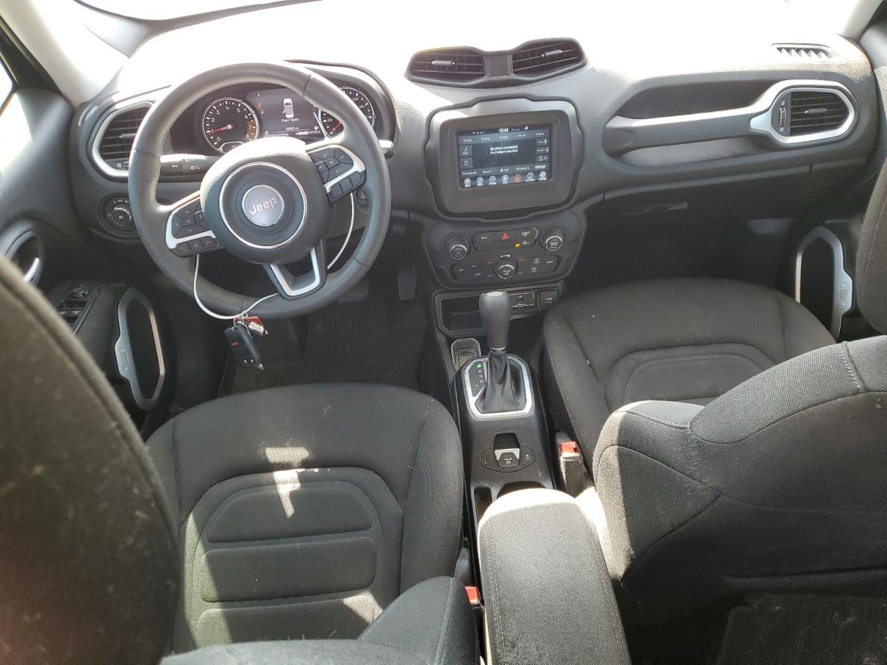 2021 Jeep Renegade - Image 8