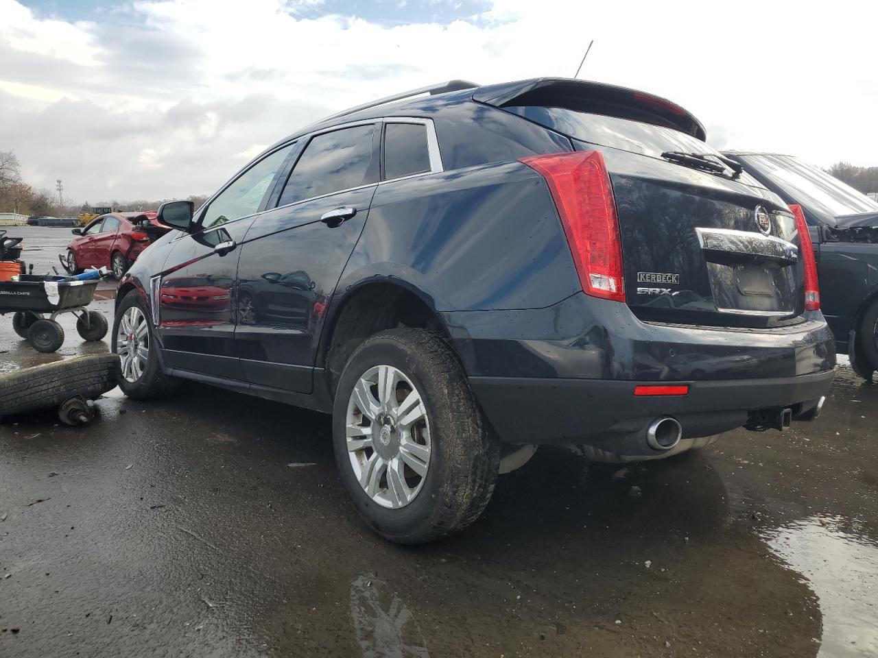 2015 Cadillac SRX - Image 2