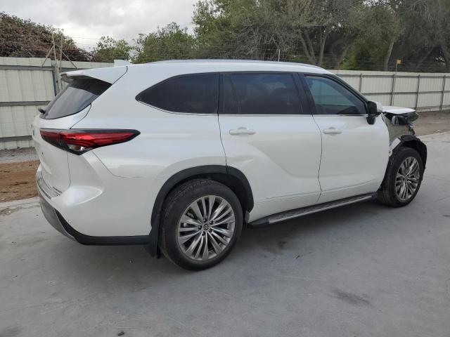  TOYOTA HIGHLANDER 2023 Biały