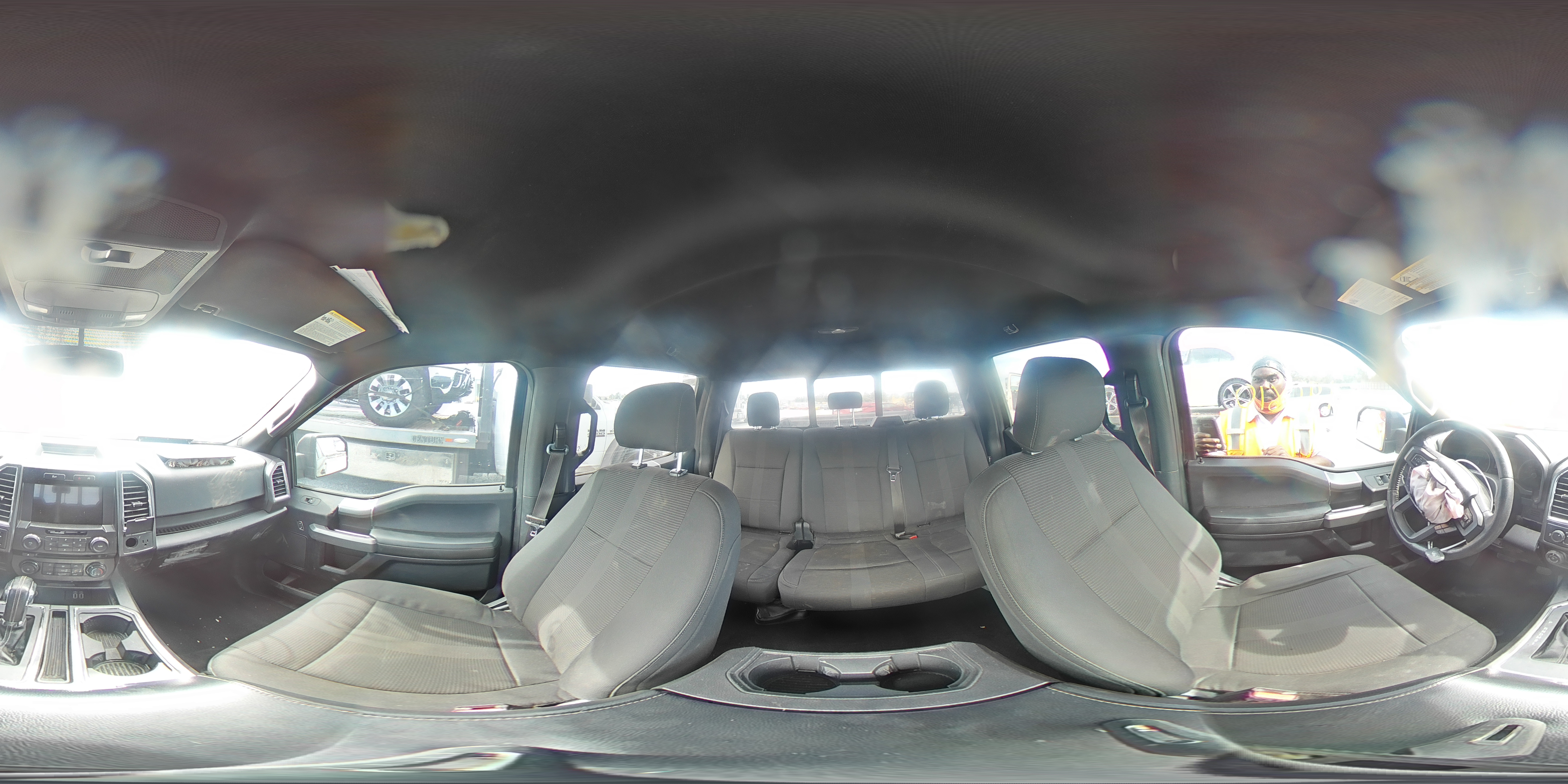 2016 Ford F-150 - Image 12