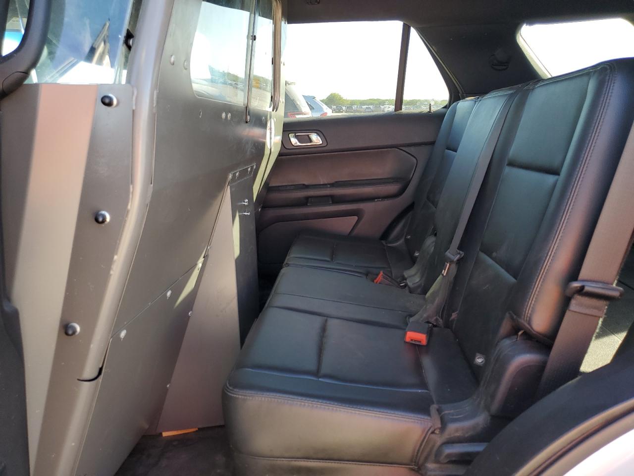 2017 Ford Explorer - Image 11