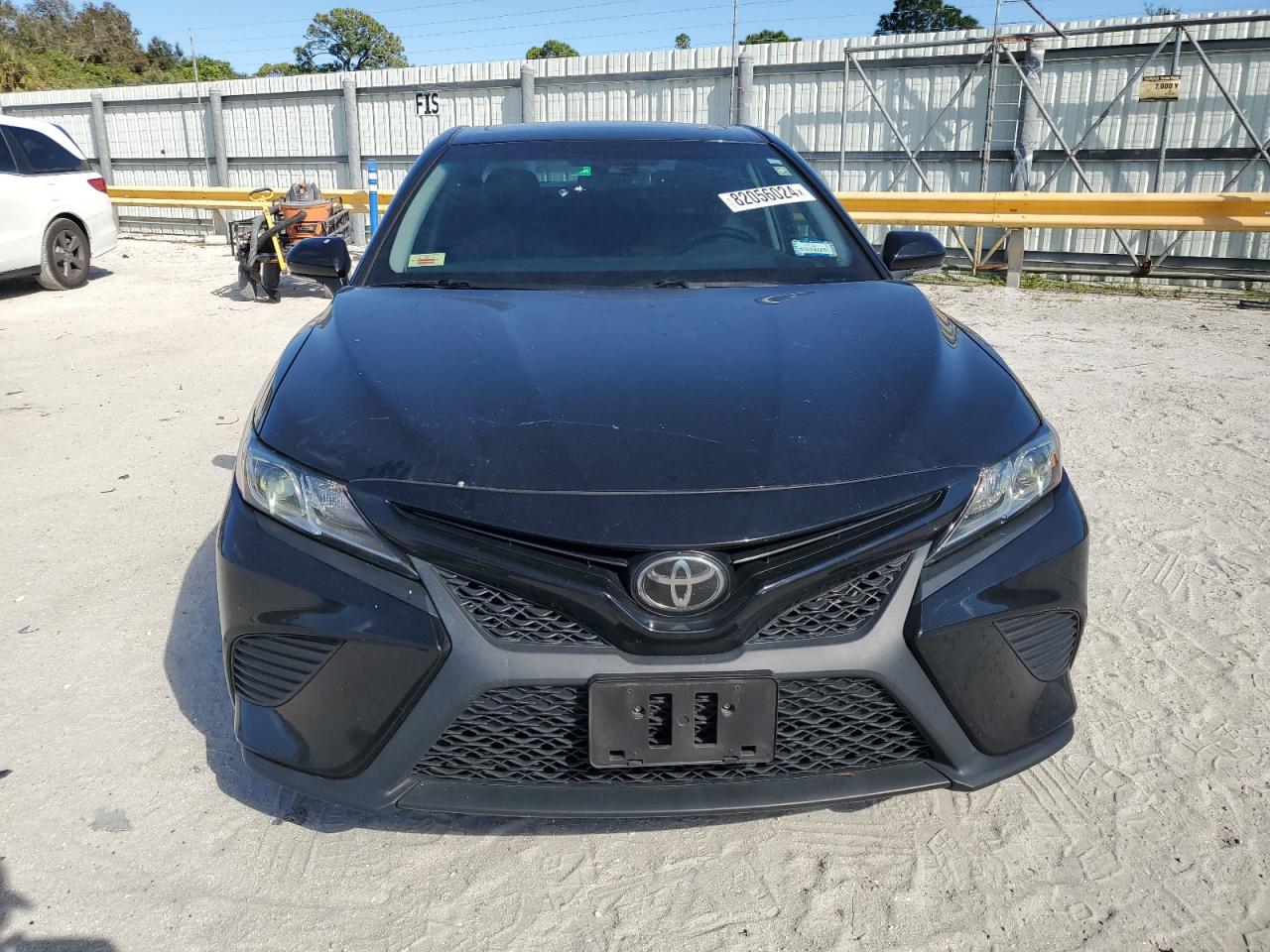 VIN 4T1B11HK5JU558921 2018 TOYOTA CAMRY no.5