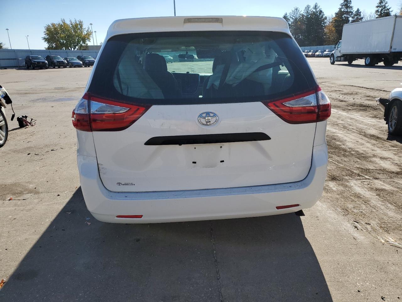 2016 Toyota Sienna VIN: 5TDZK3DC7GS697875 Lot: 78704444