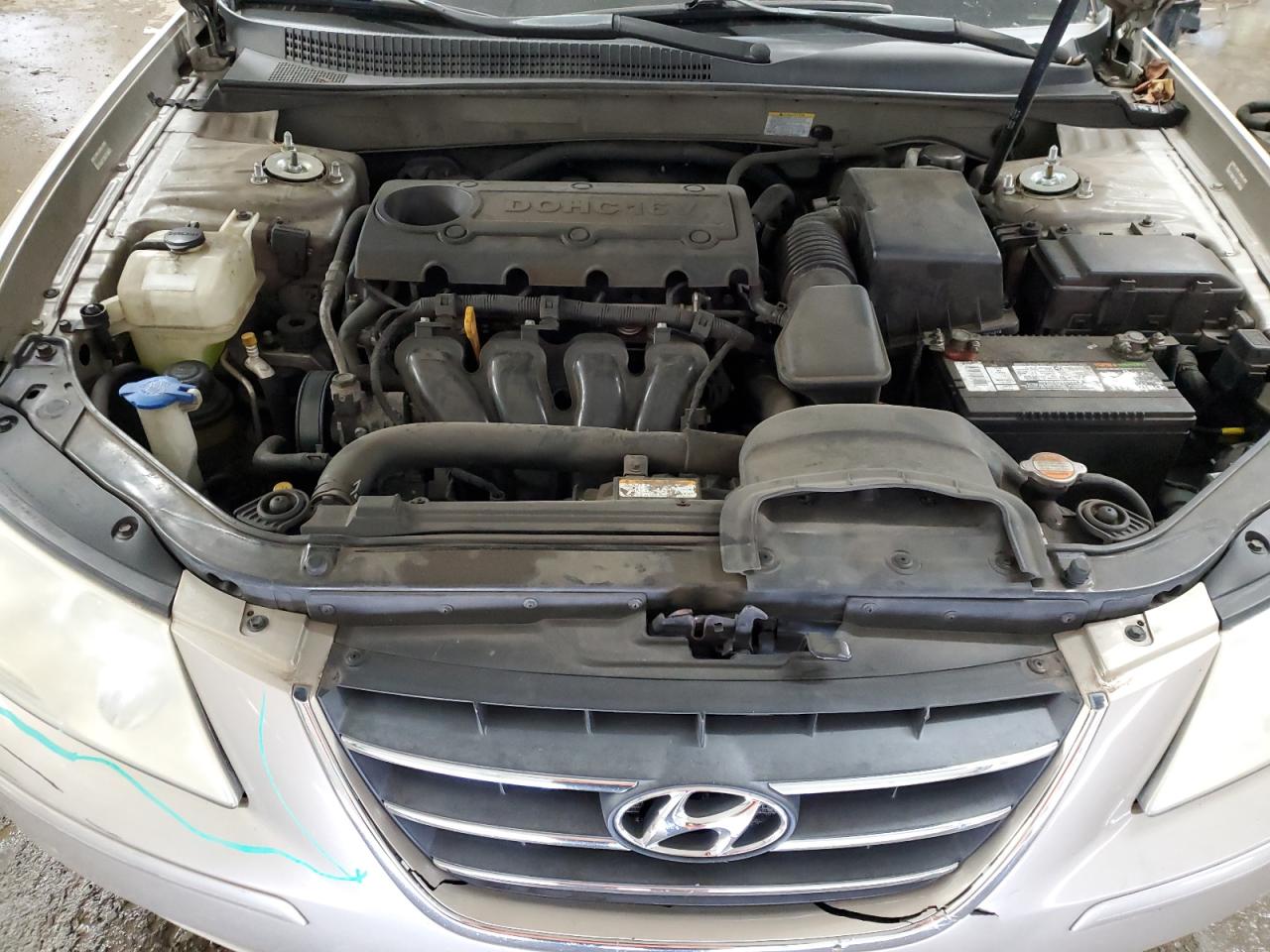 2009 Hyundai Sonata - Image 11