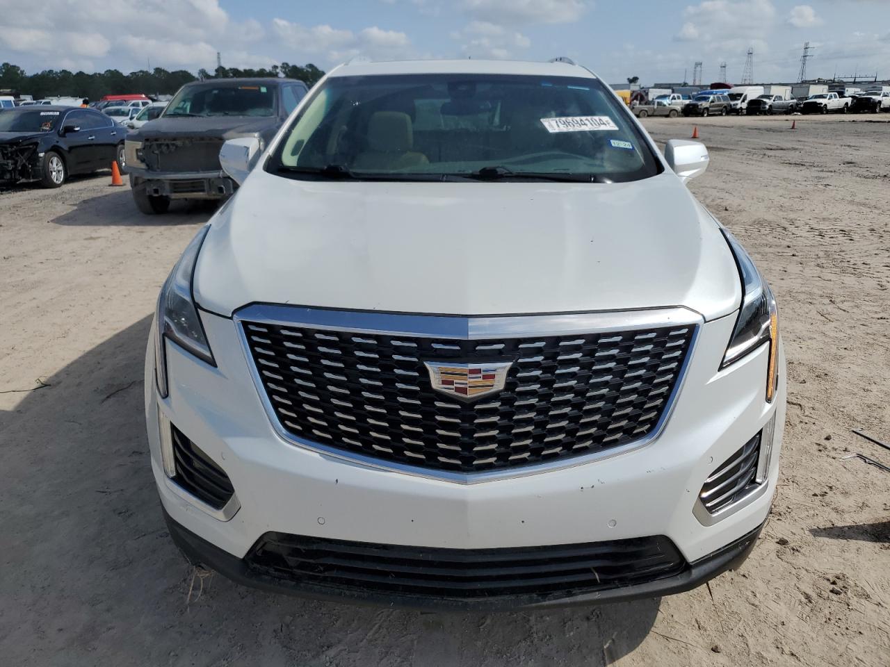2021 Cadillac XT5 - Image 5