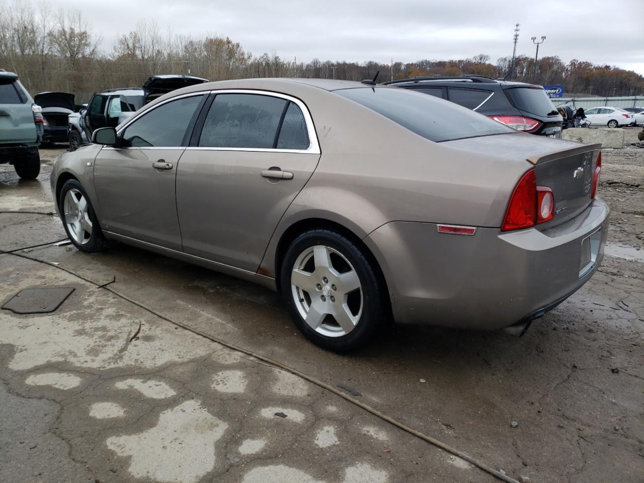 2008 Chevrolet Malibu - Image 2