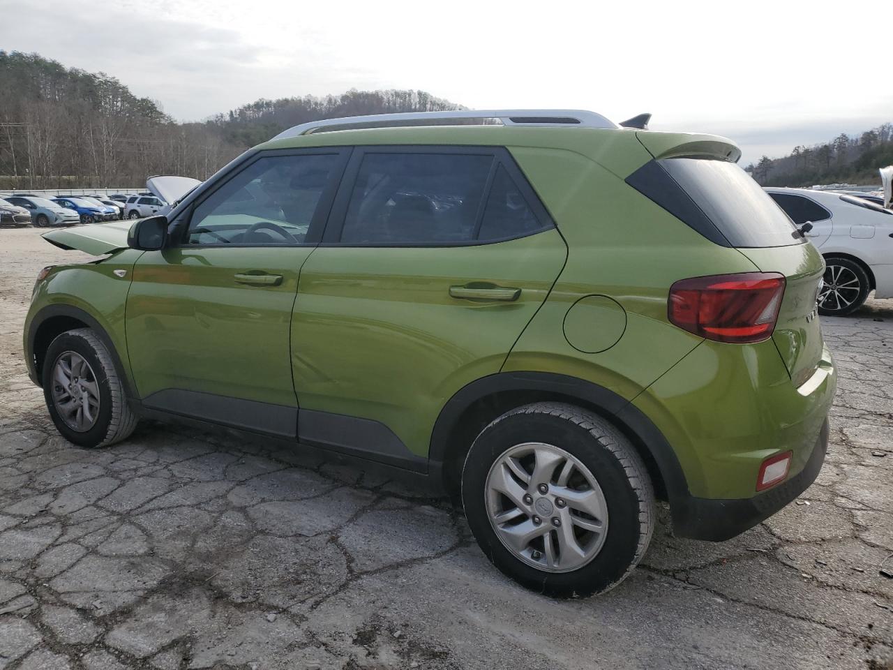 2020 Hyundai Venue - Image 2