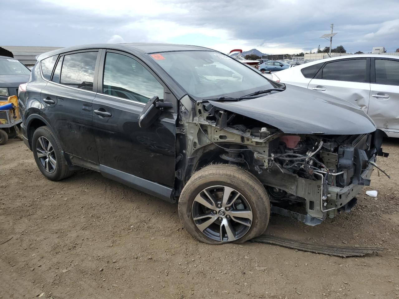 2018 Toyota RAV 4 - Image 4