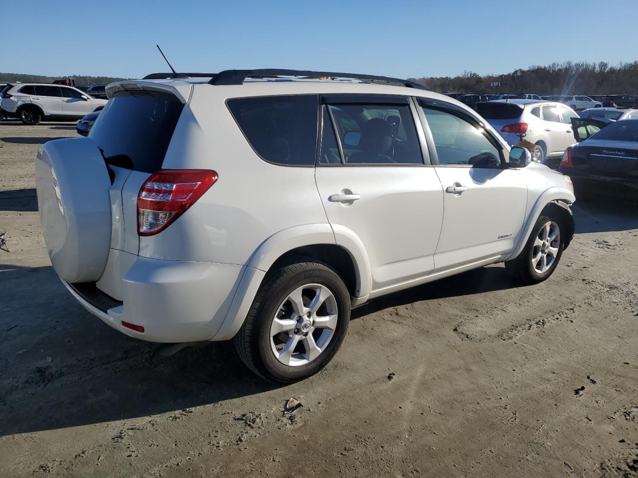 2010 Toyota RAV 4 - Image 3